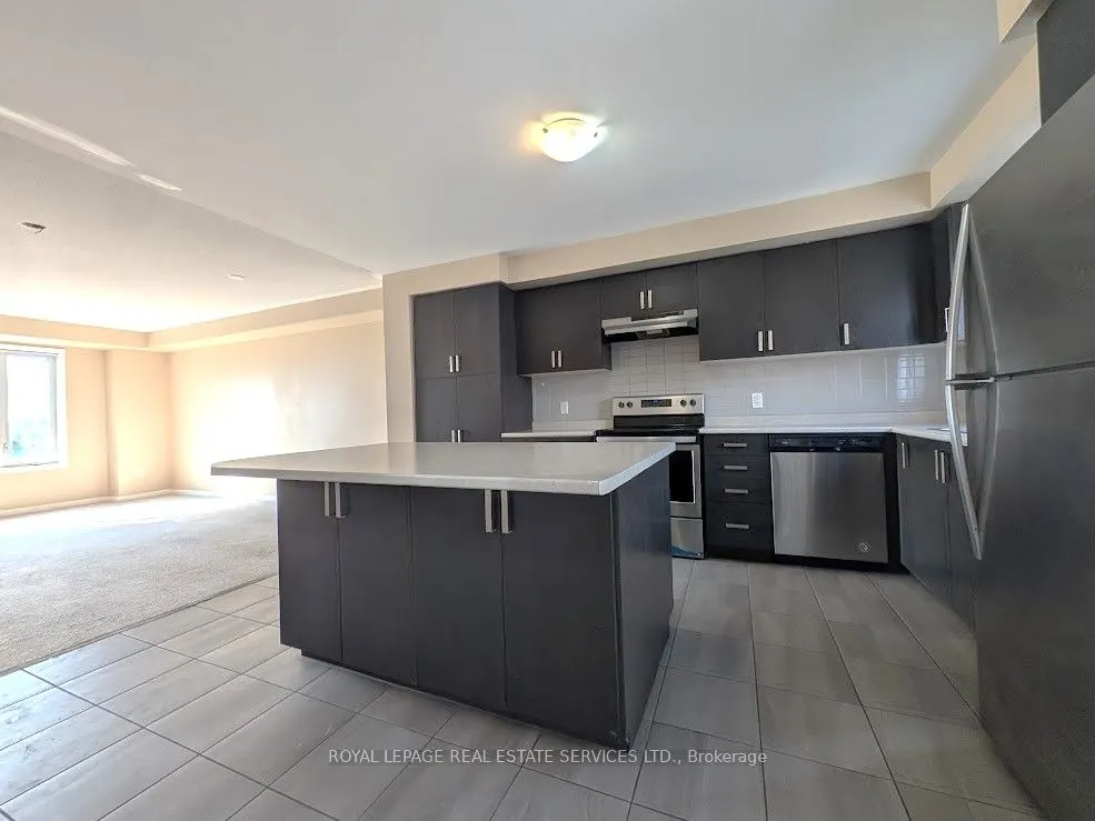 1 Beckenrose Court, #70