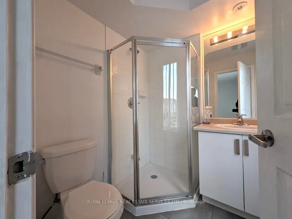 1 Beckenrose Court, #70