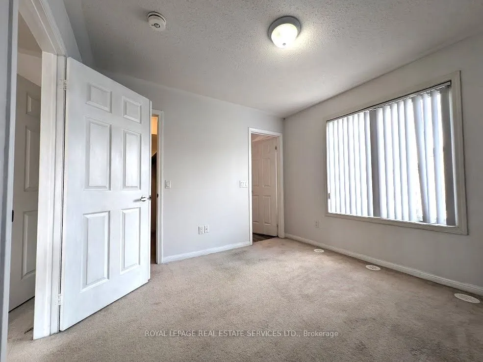 1 Beckenrose Court, #70