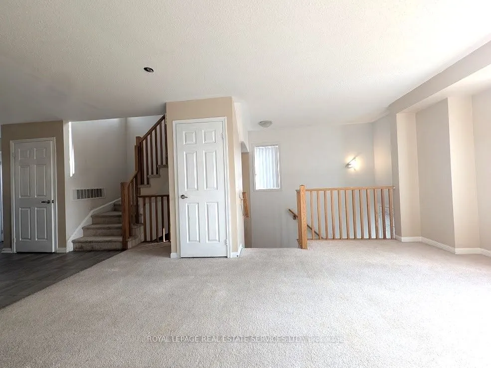 1 Beckenrose Court, #70