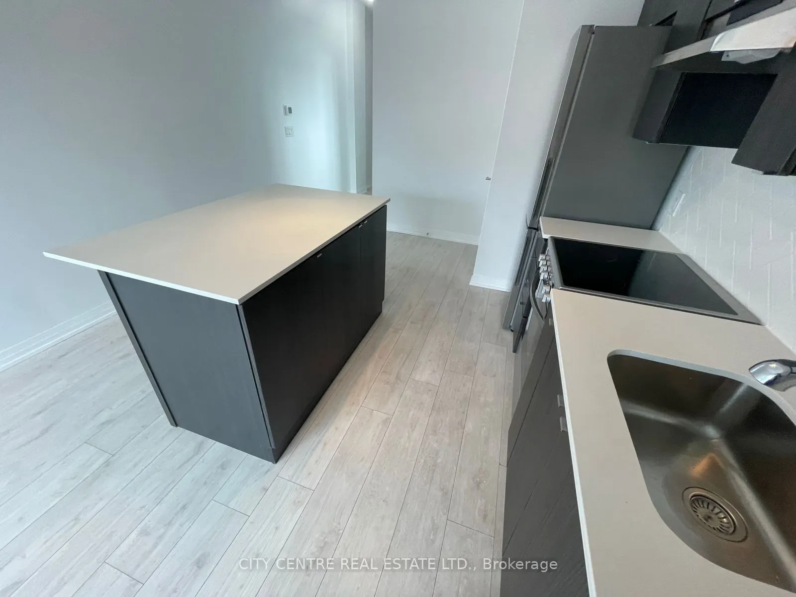 408 Browns Line, #109