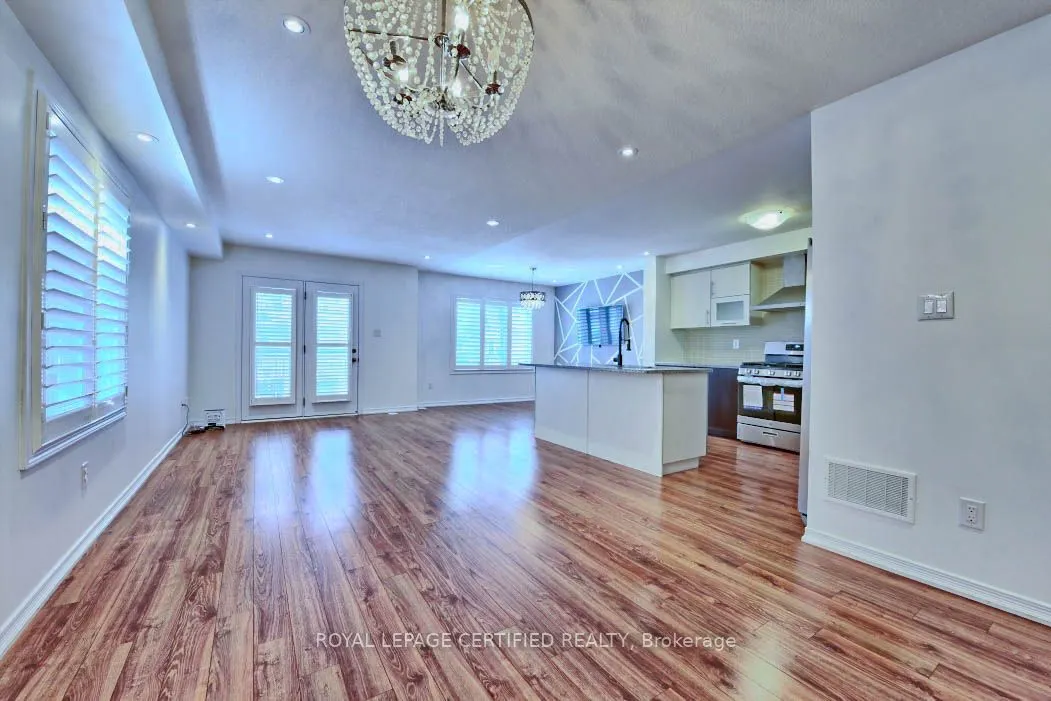 5 Francesco Street