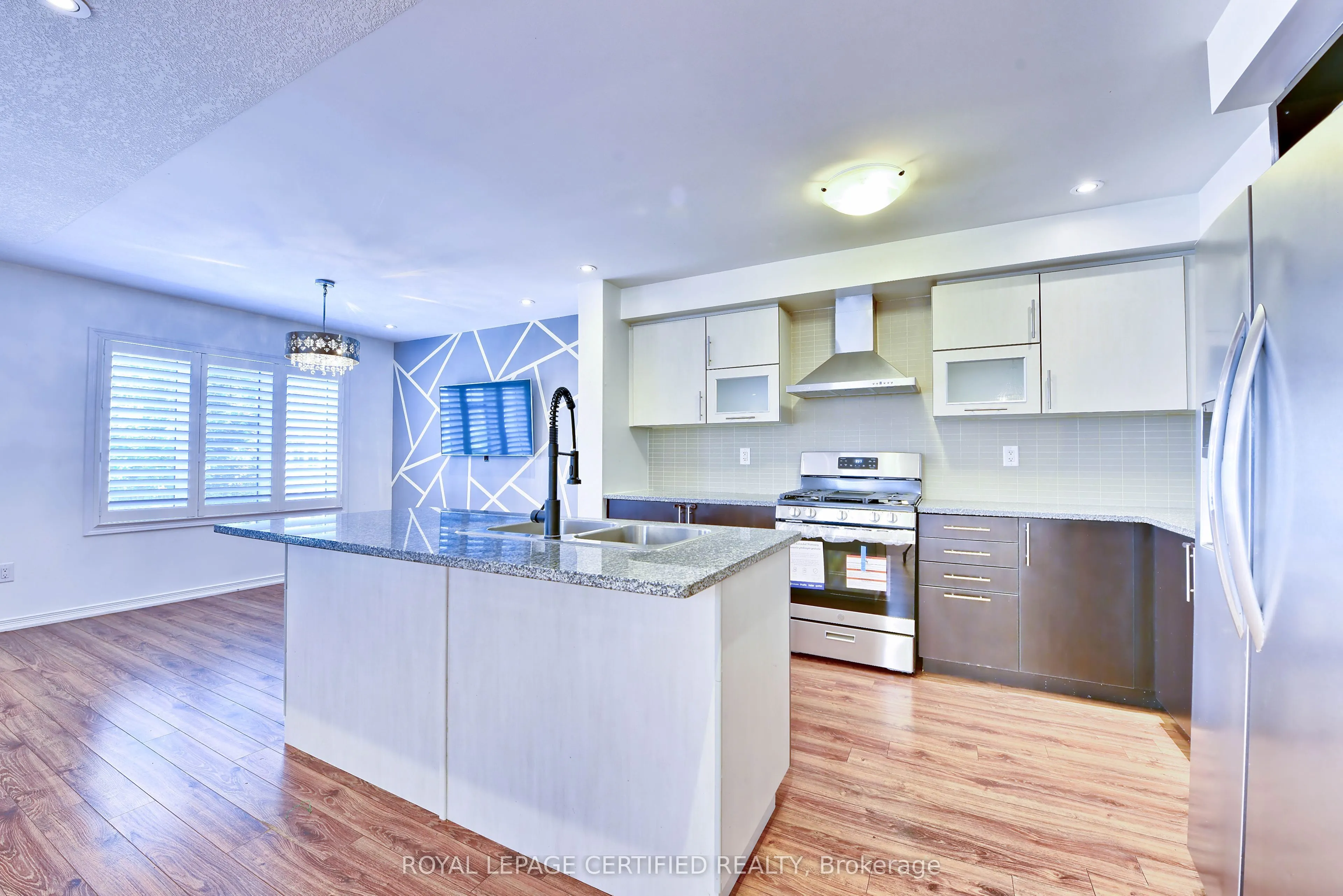 5 Francesco Street