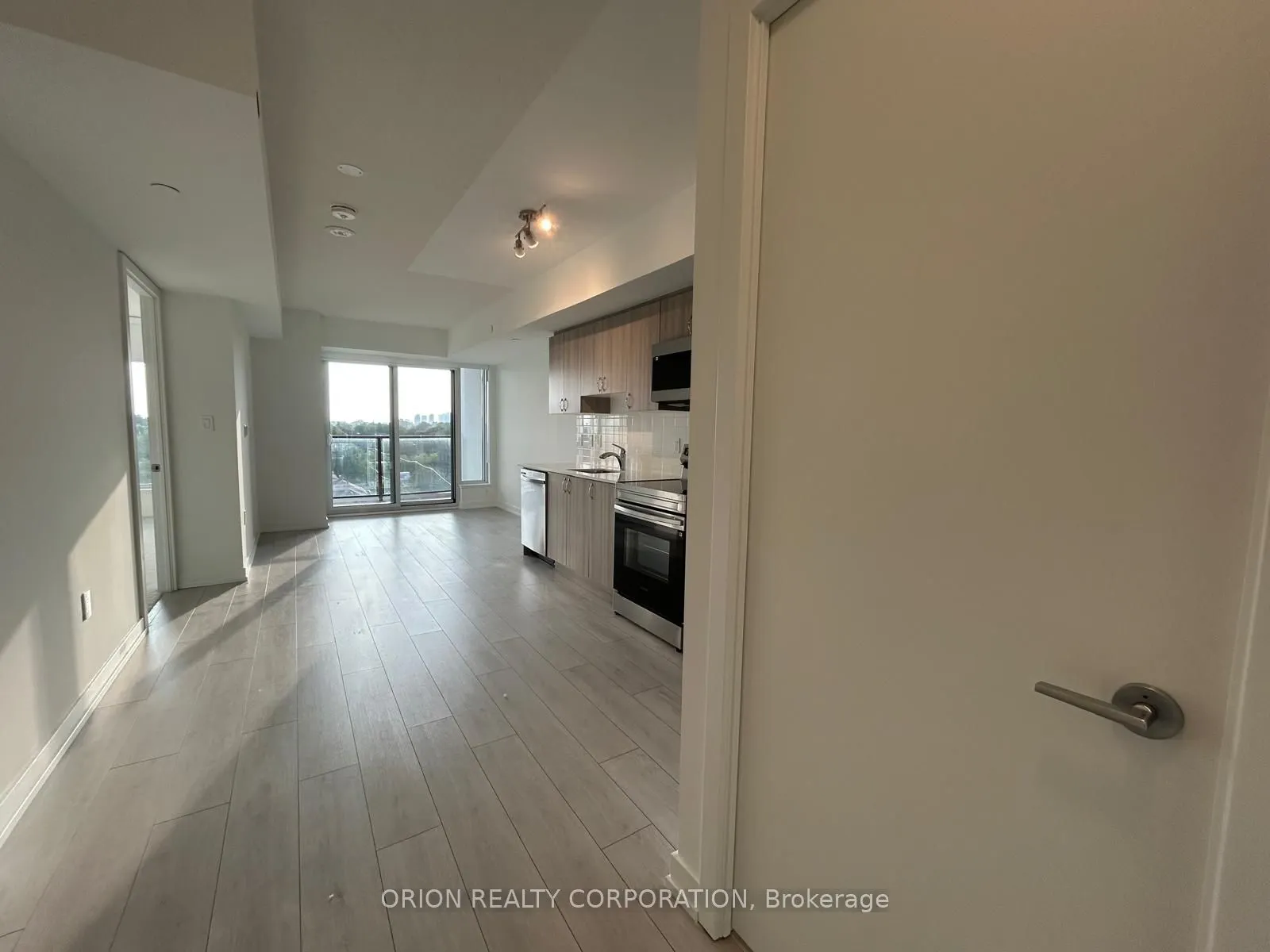 556 Marlee Avenue, #710