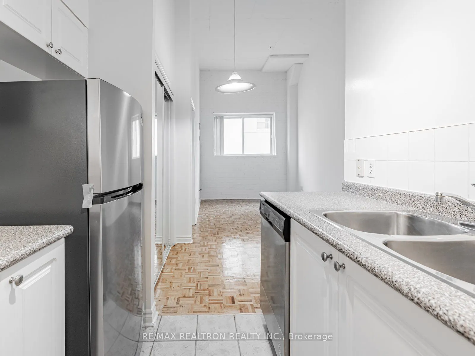 1401 Dupont Street, #525