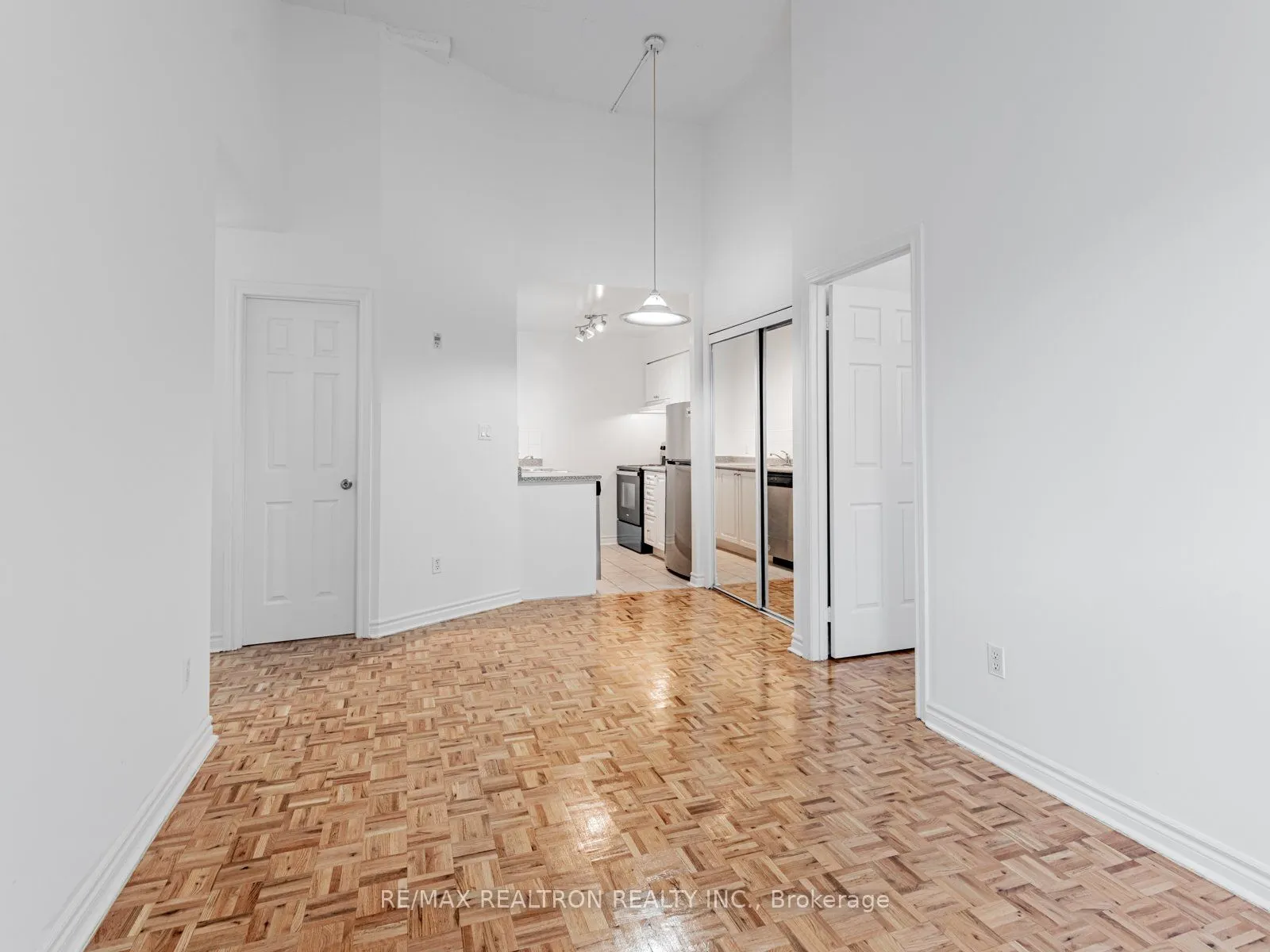 1401 Dupont Street, #525
