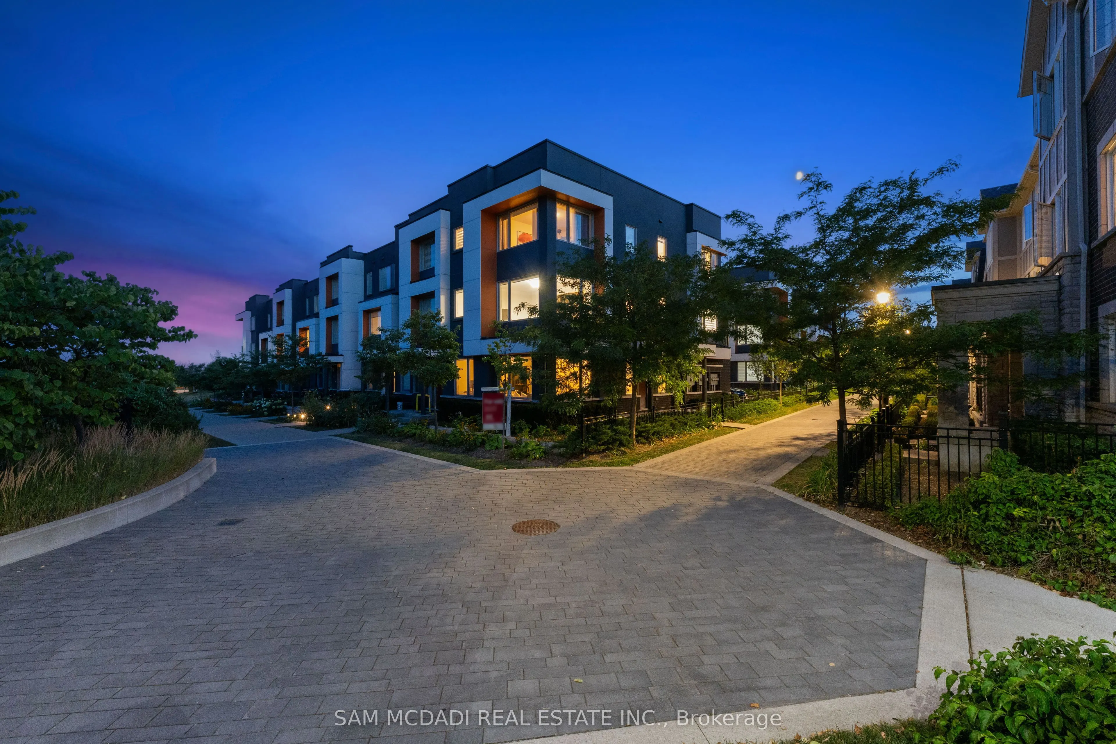 3006 Creekshore Common, #34