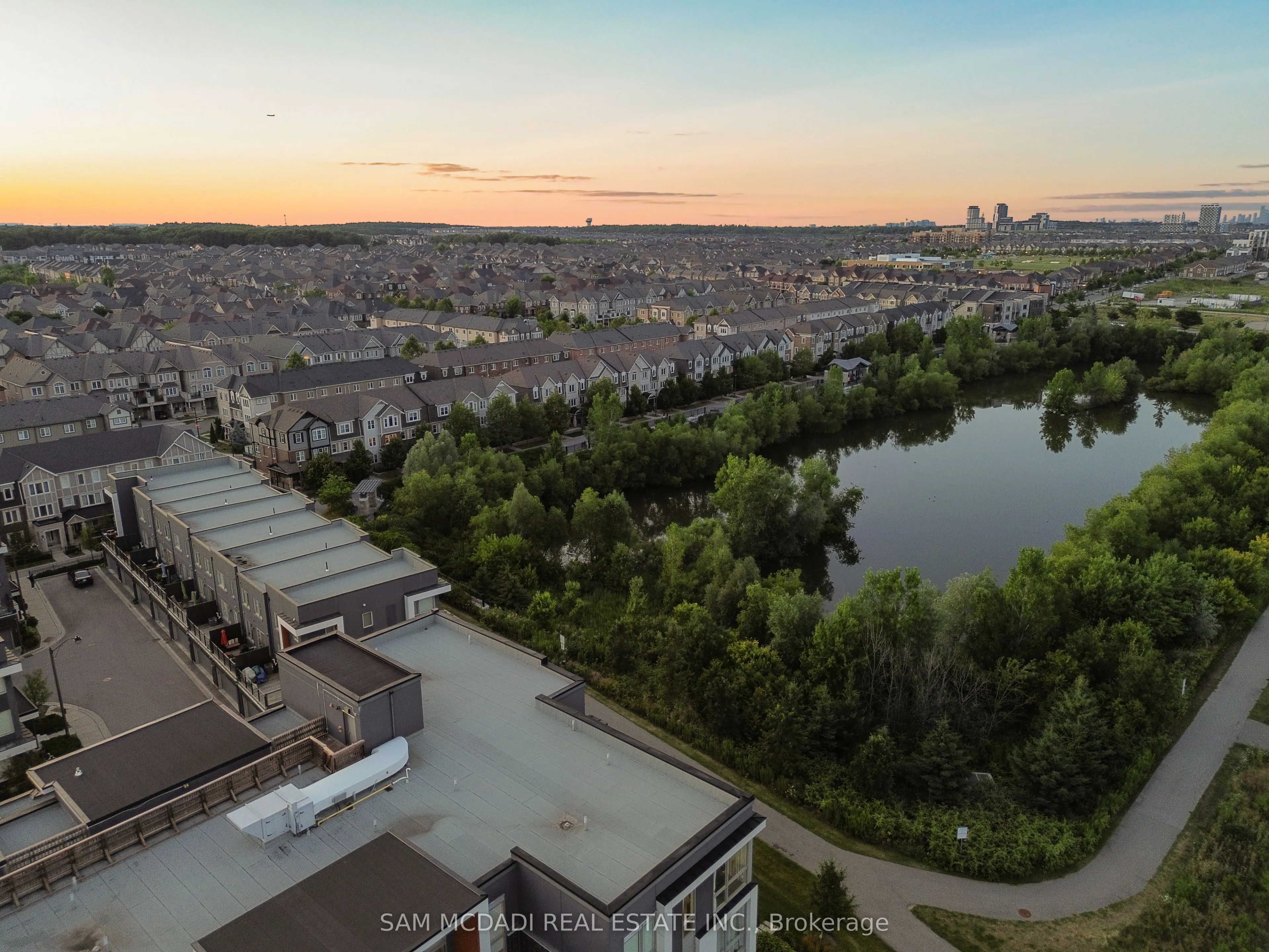 3006 Creekshore Common, #34