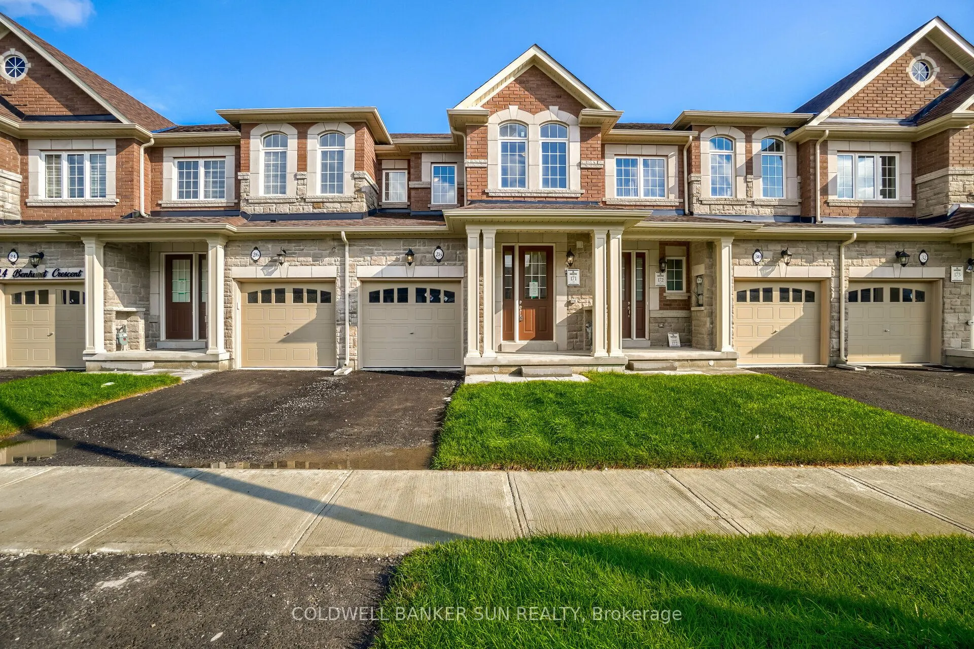28 Benhurst Crescent