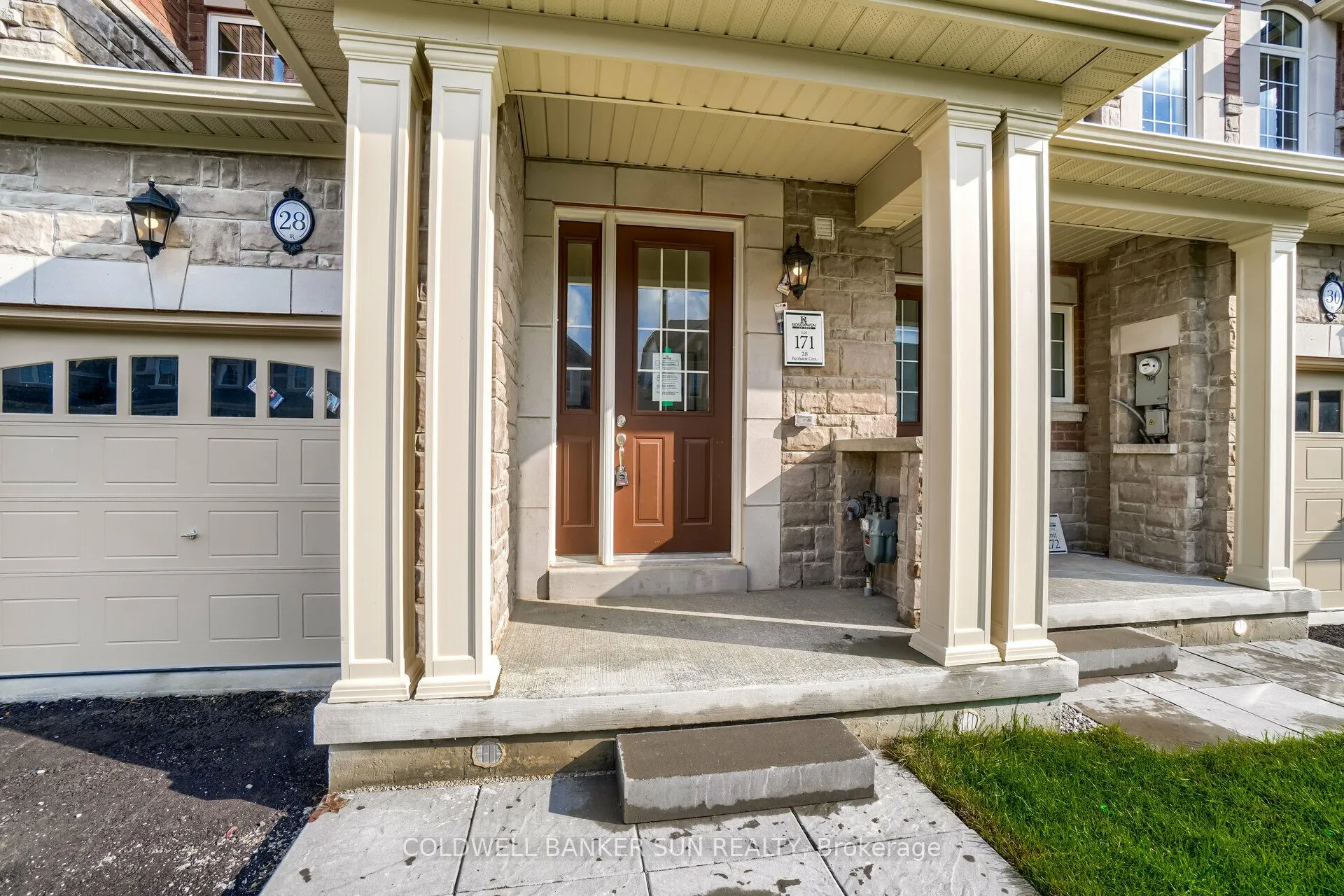 28 Benhurst Crescent