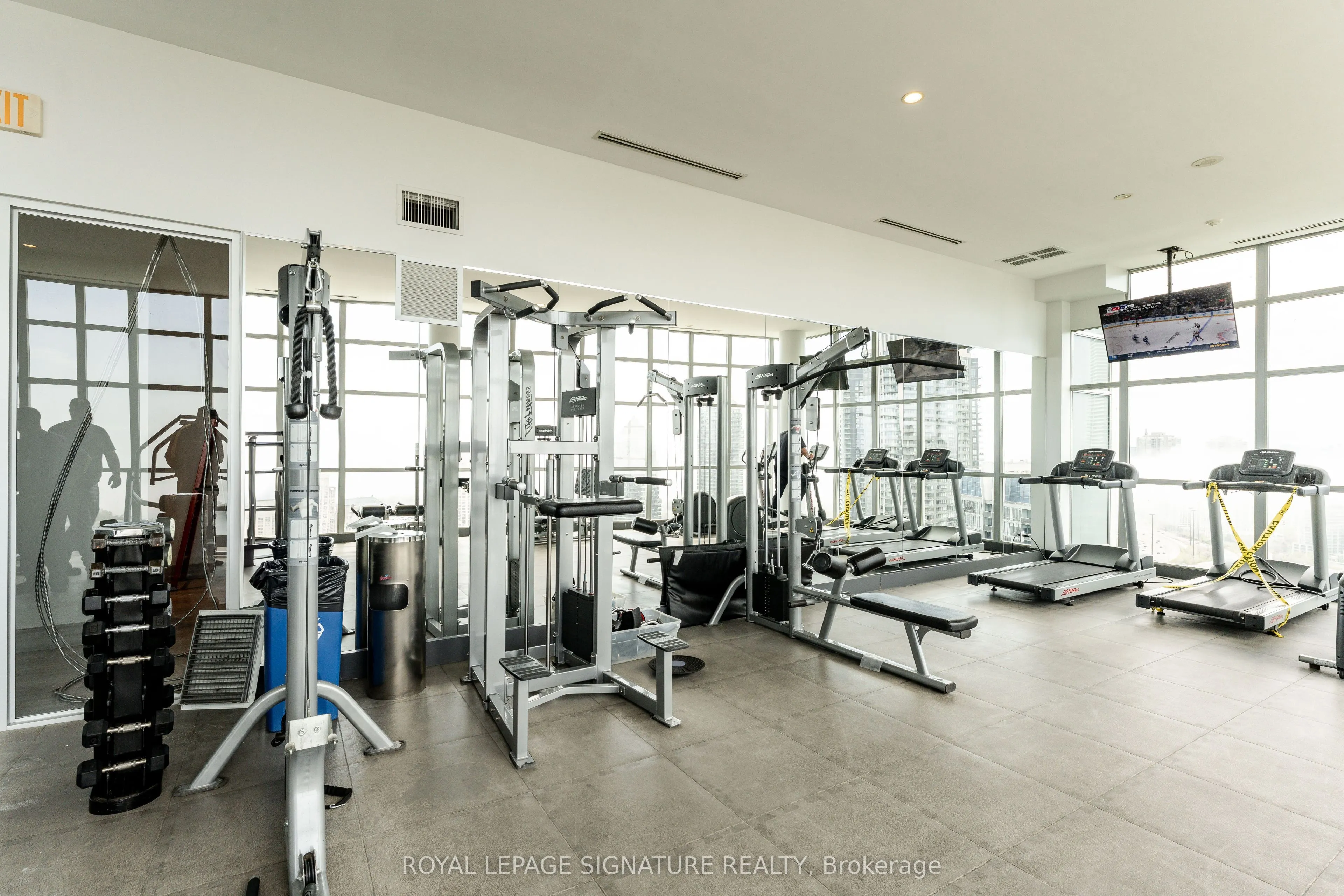165 Legion Road N, #2521