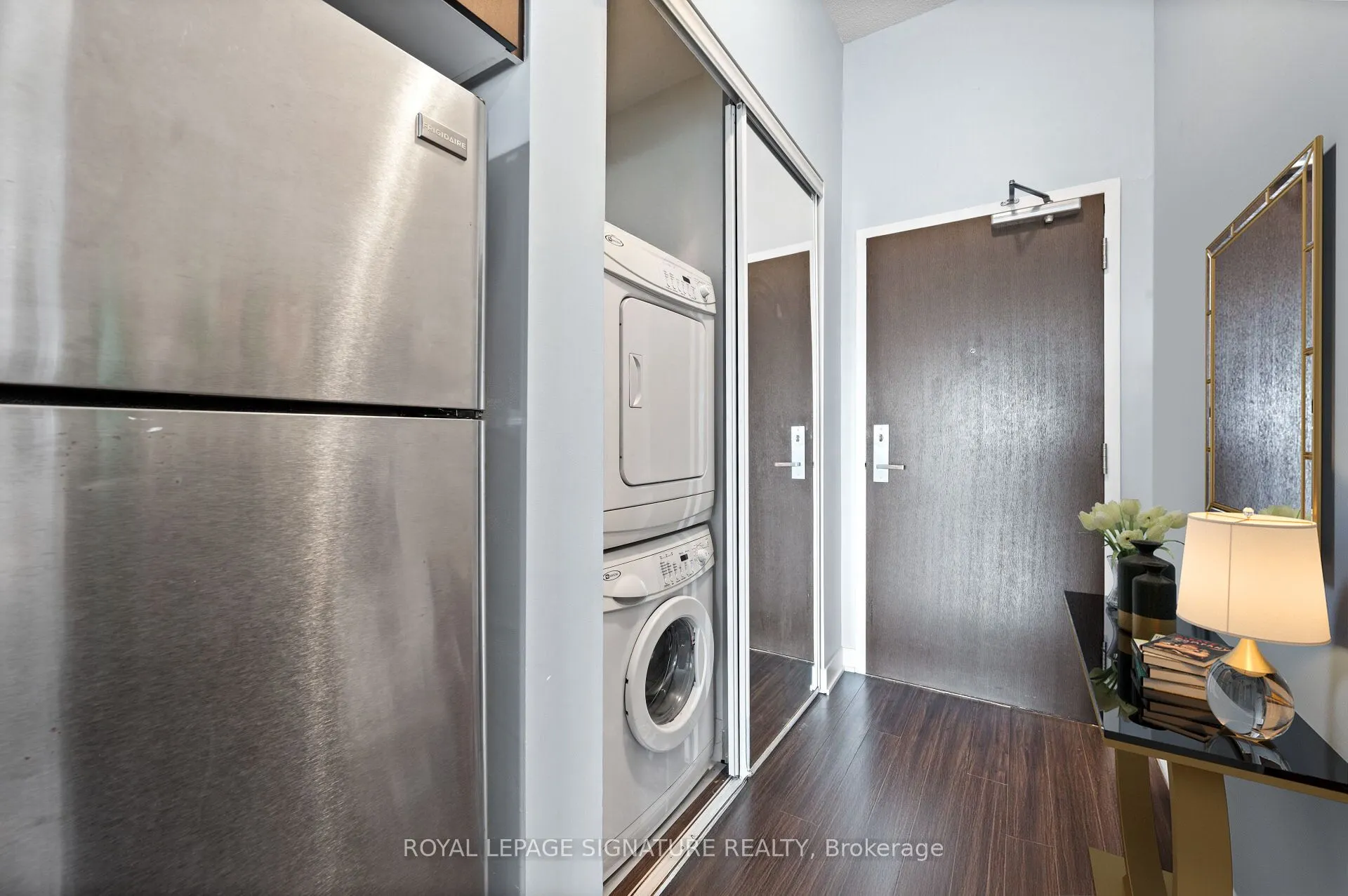 165 Legion Road N, #2521