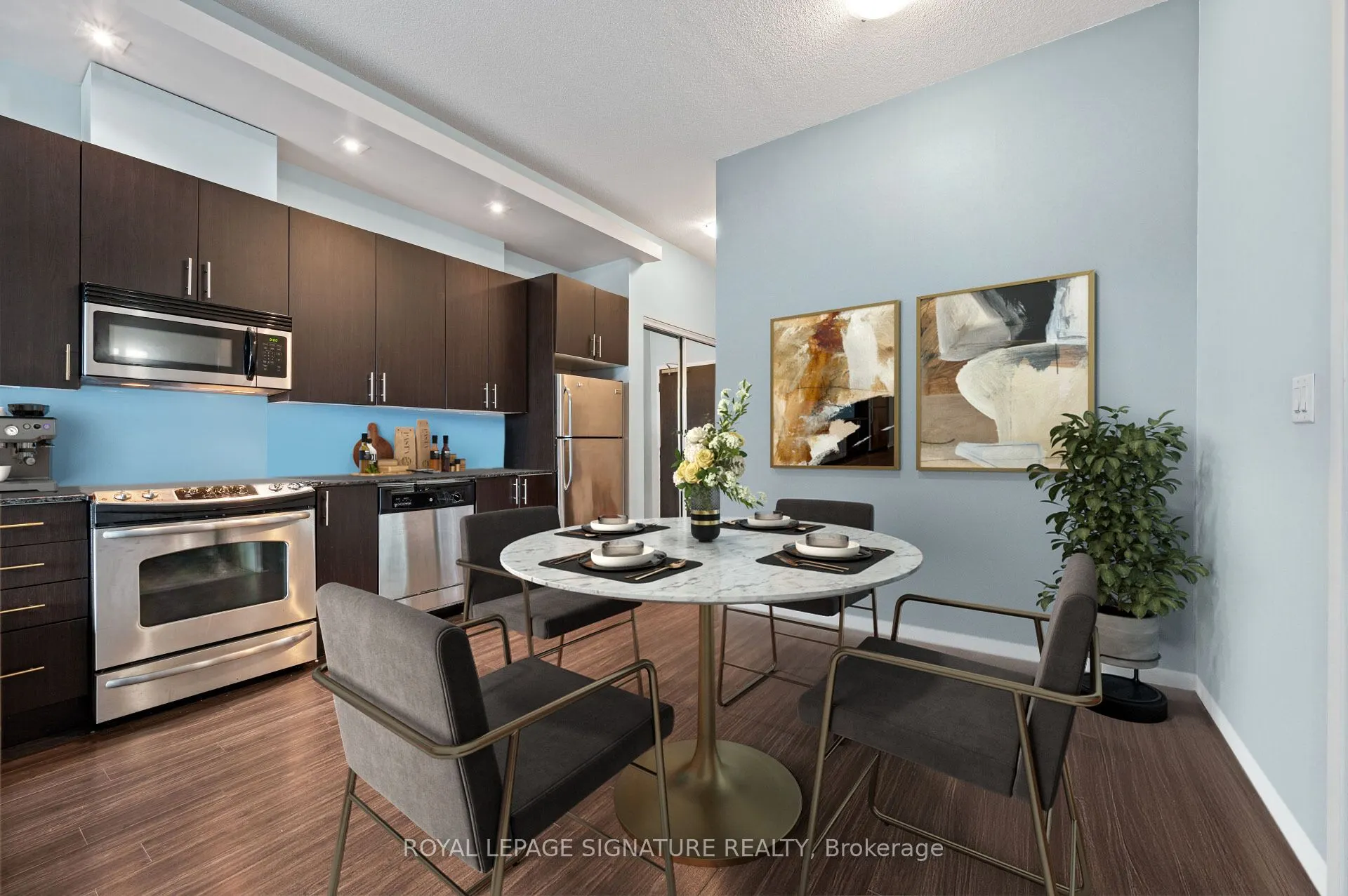 165 Legion Road N, #2521