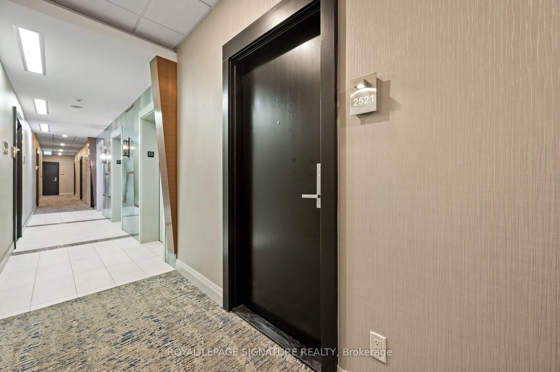 165 Legion Road N, #2521