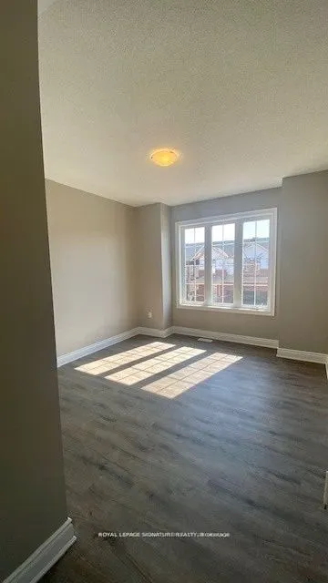 562 Kennedy Circle W