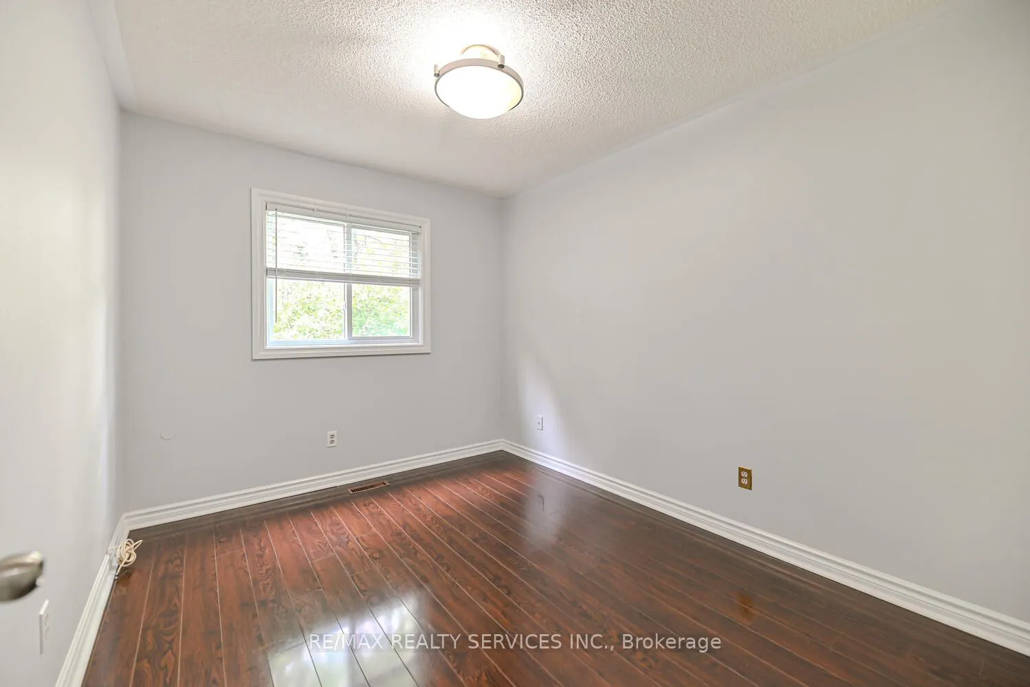 110 Heathcliffe Square, #6