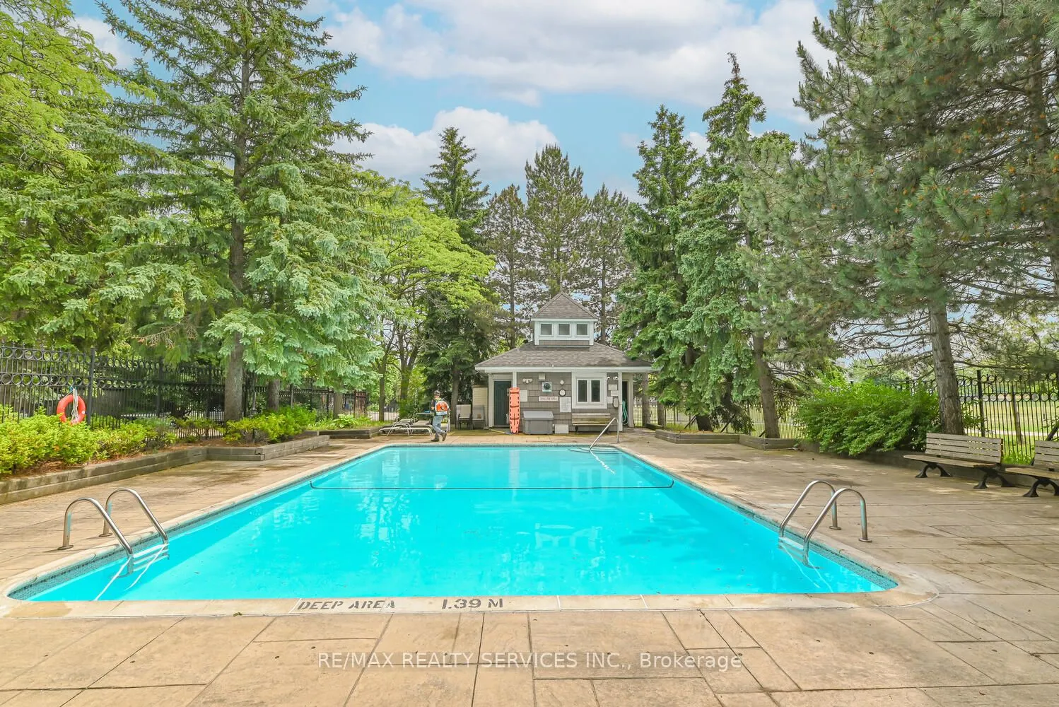 110 Heathcliffe Square, #6