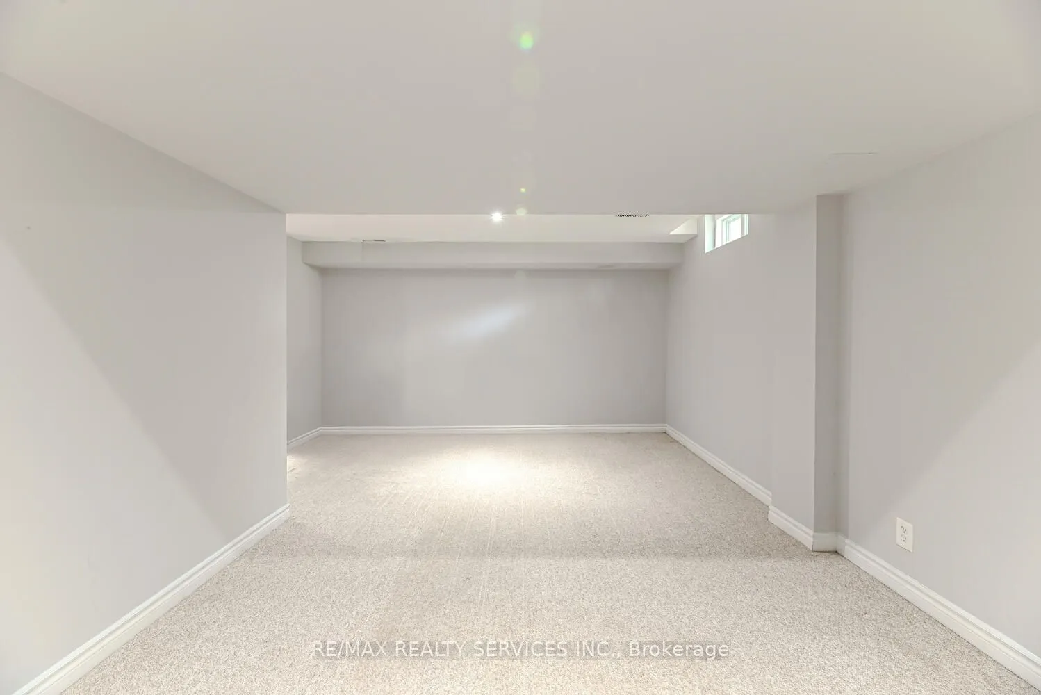 110 Heathcliffe Square, #6