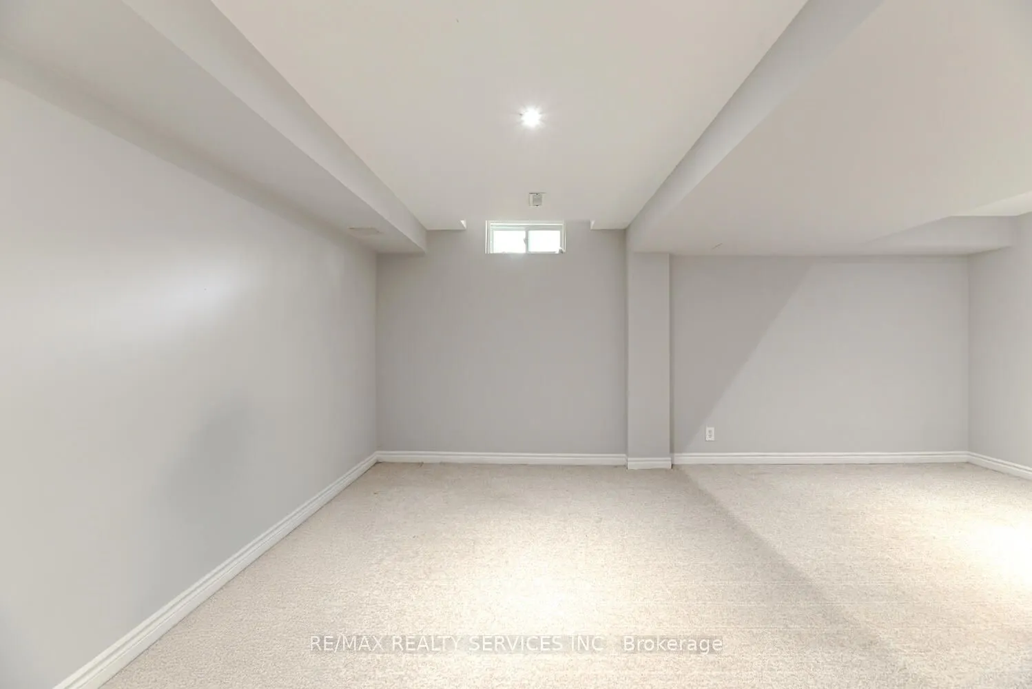 110 Heathcliffe Square, #6