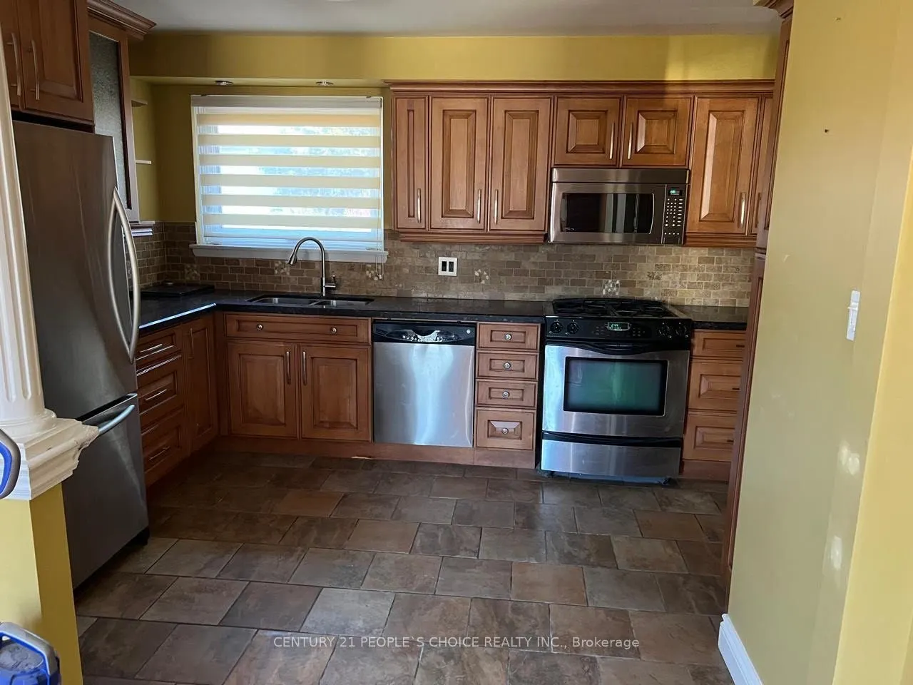 98 Ambleside Drive, #Main