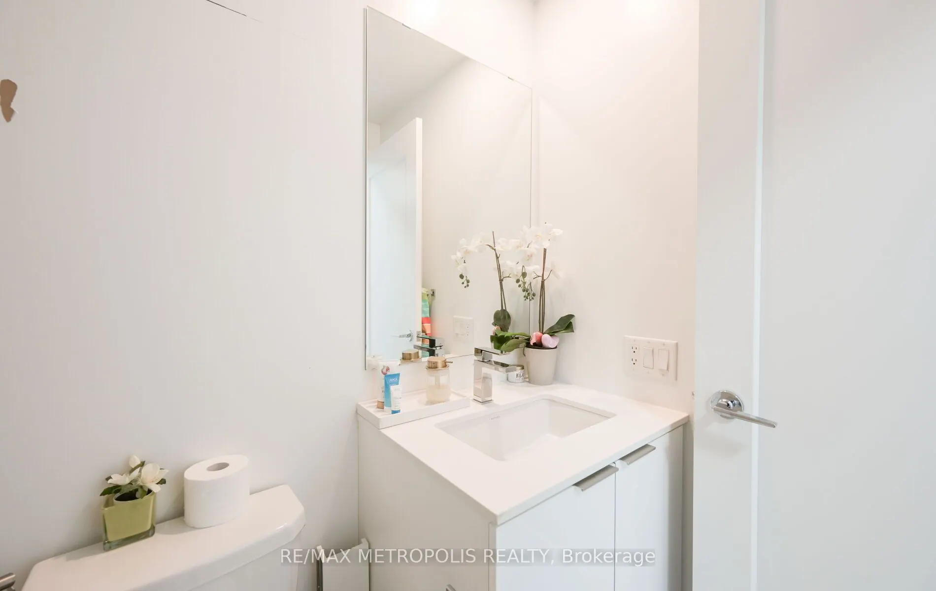 70 ANNIE CRAIG Drive, #2808