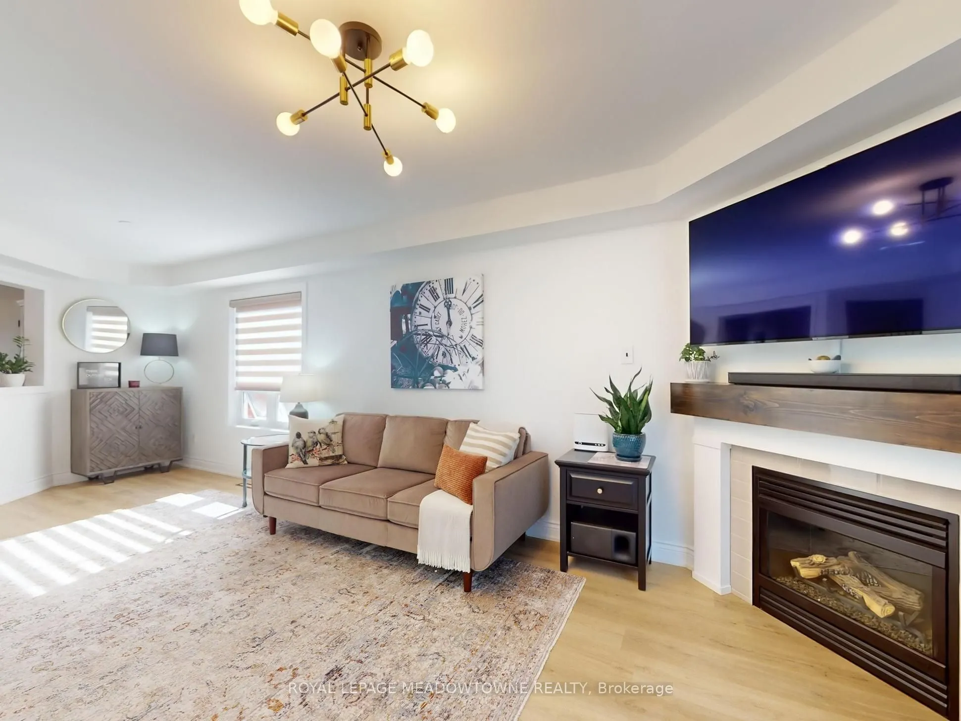 184 Mowat Crescent