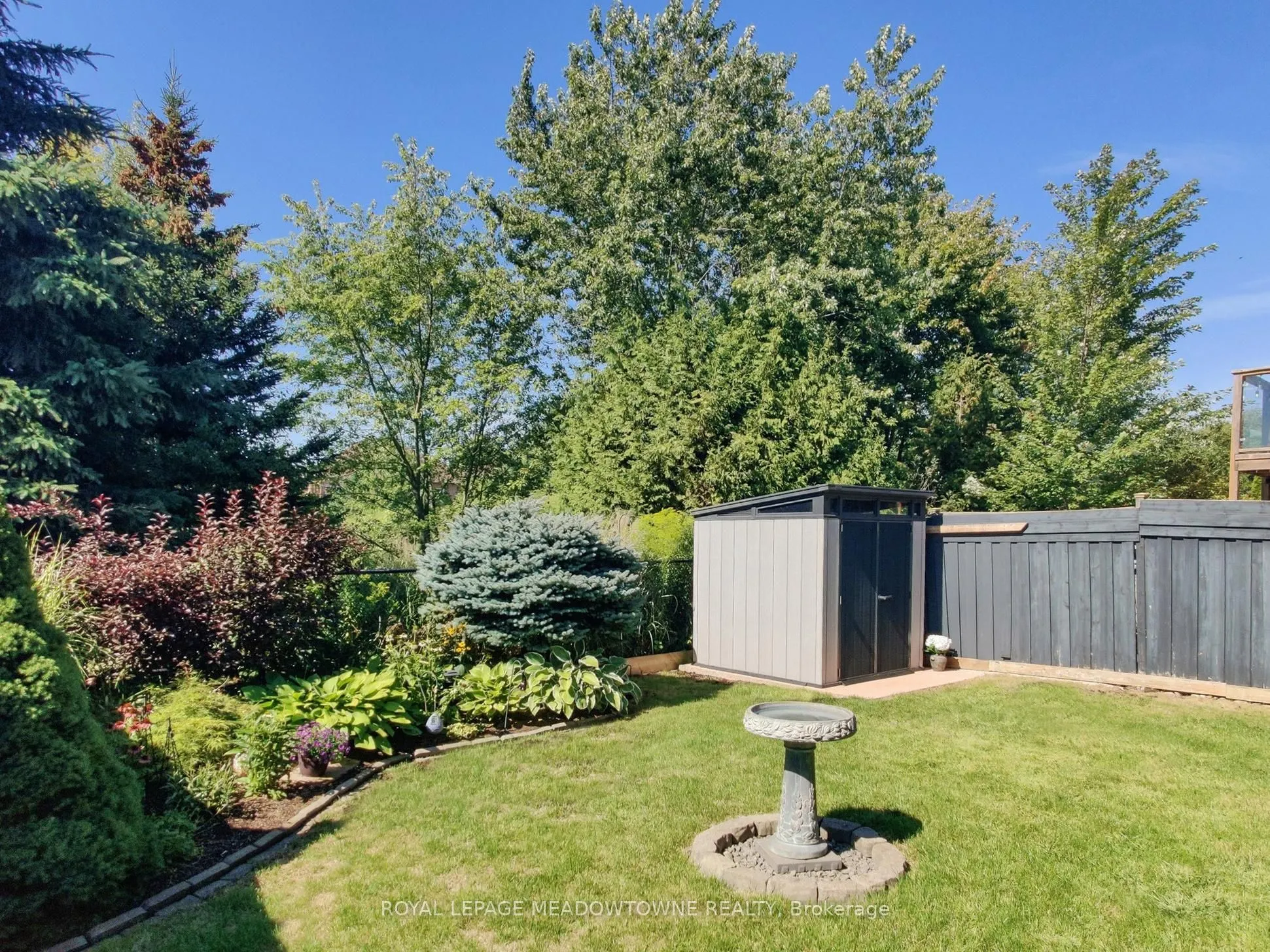 184 Mowat Crescent