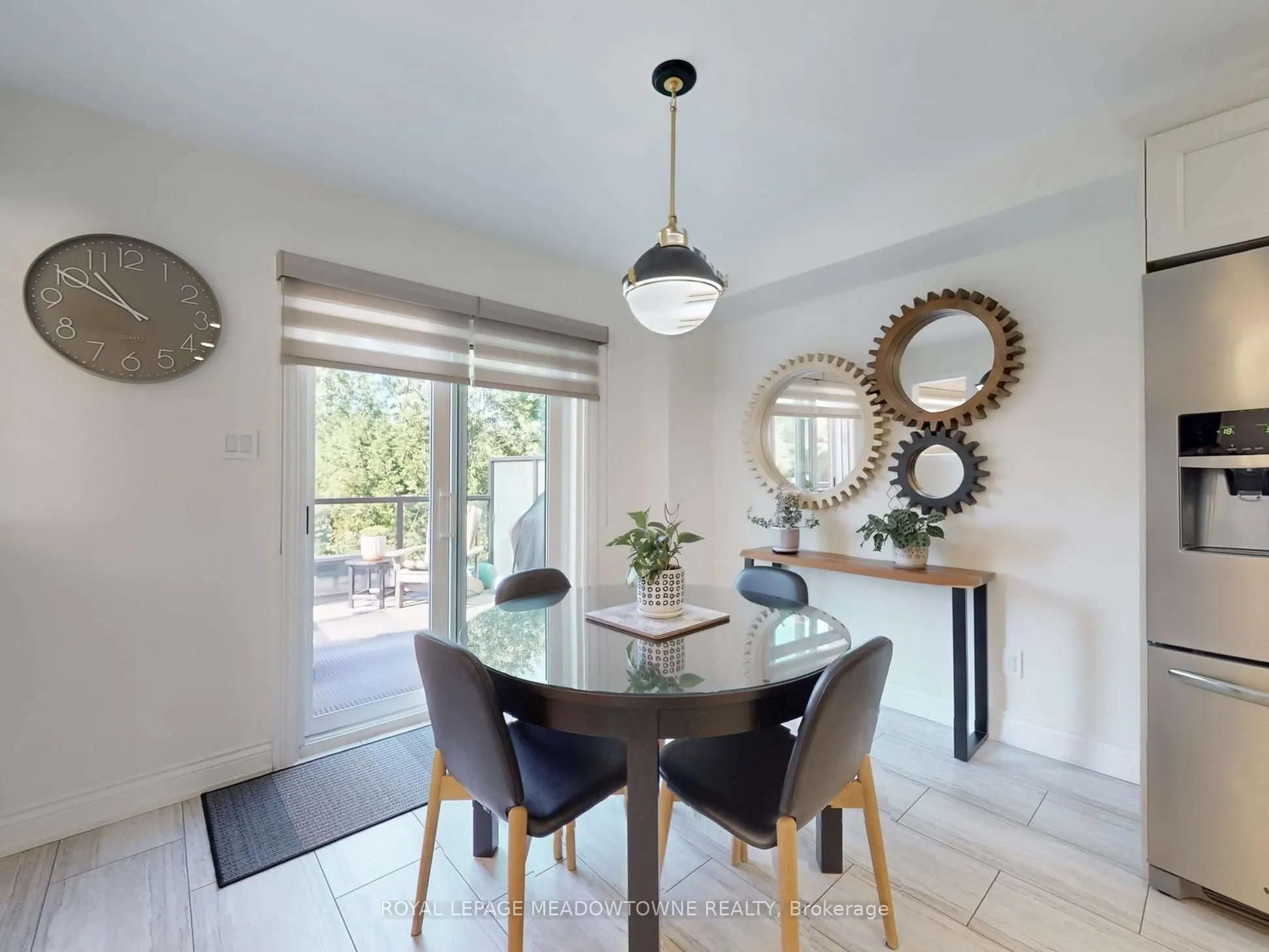 184 Mowat Crescent