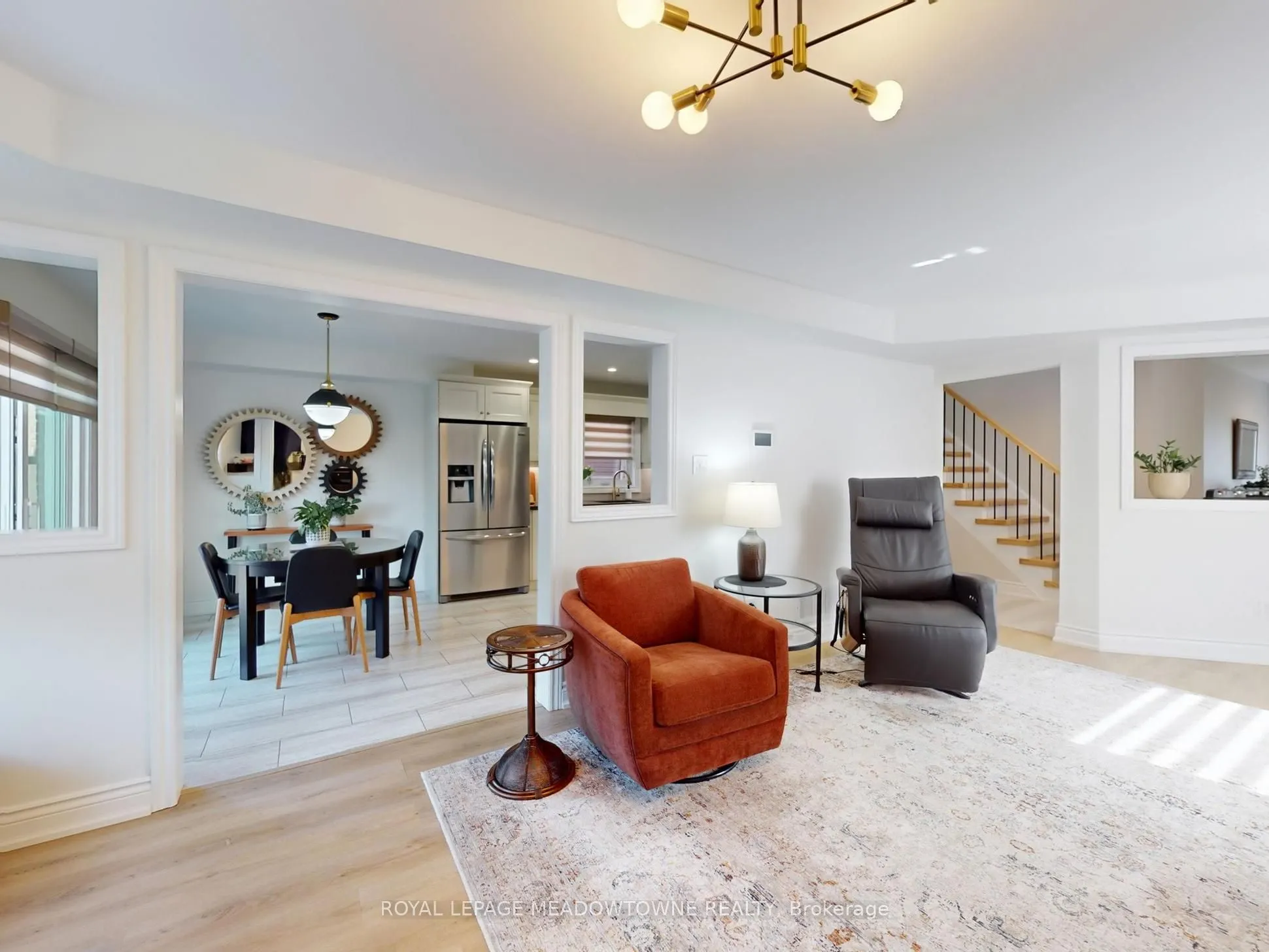 184 Mowat Crescent