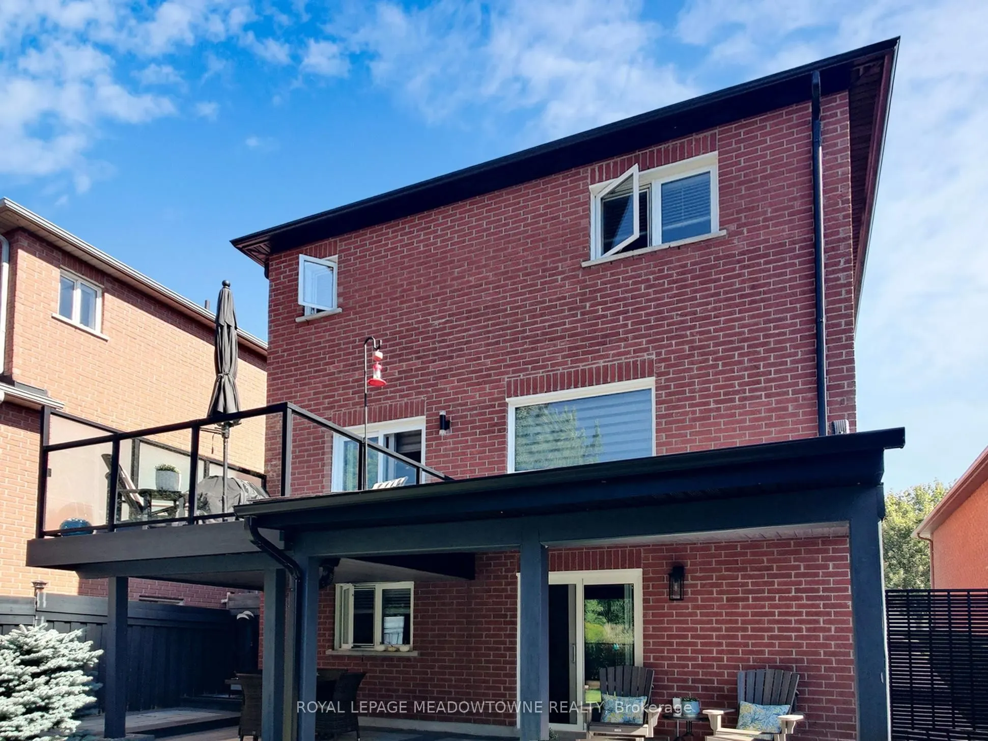 184 Mowat Crescent