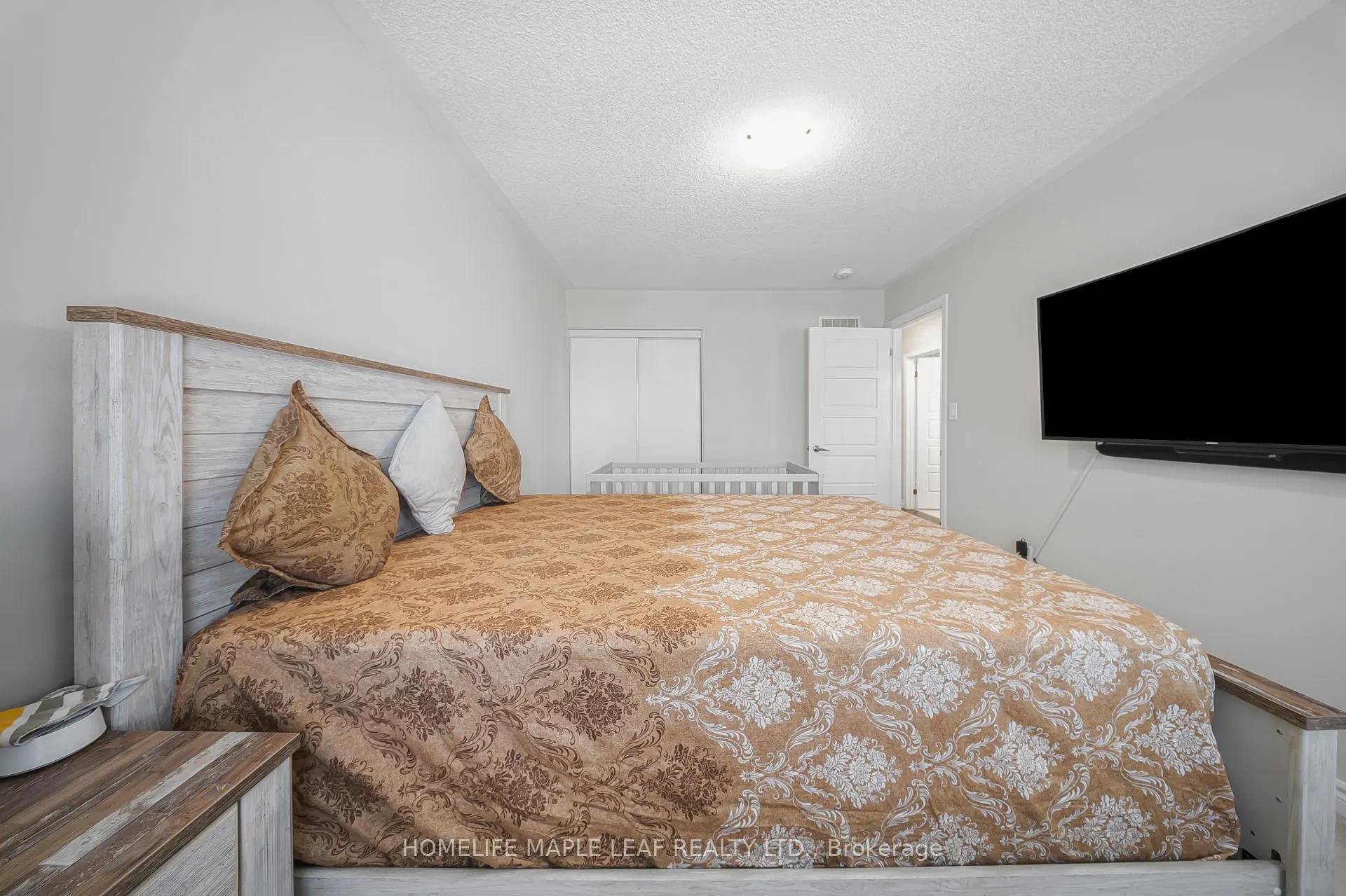 297 REIS Place