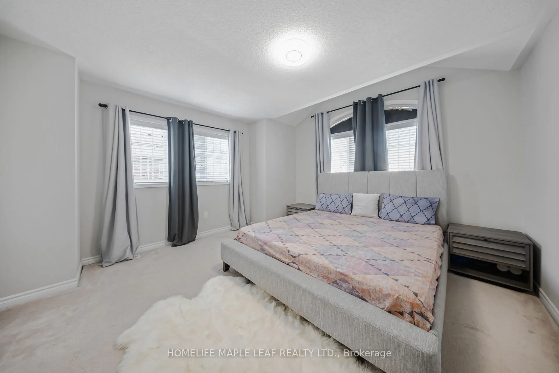 297 REIS Place