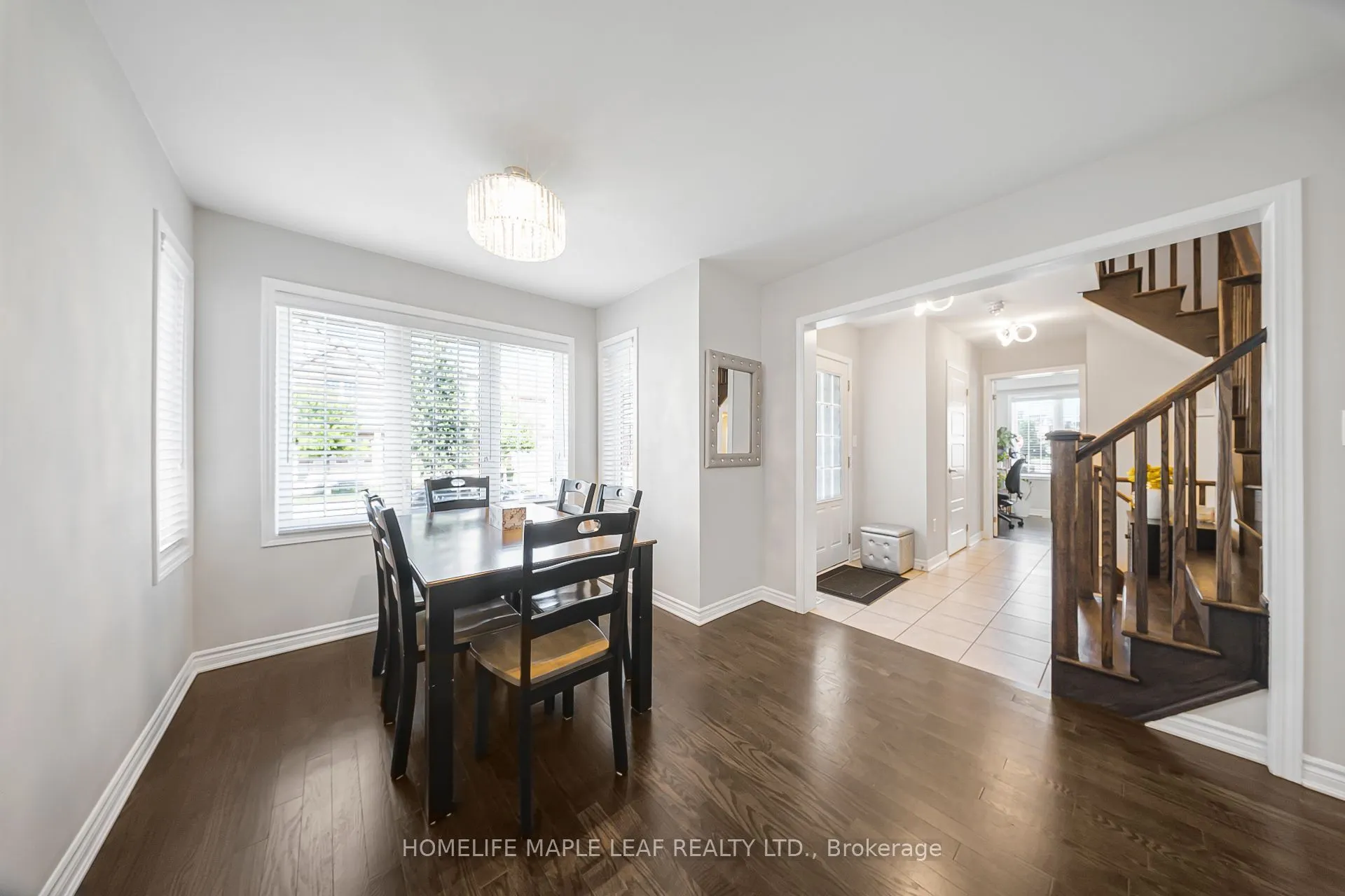 297 REIS Place