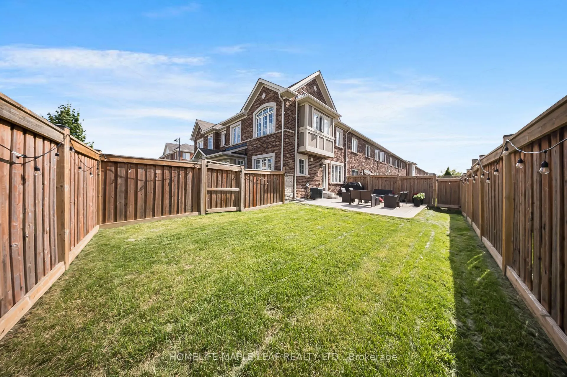 297 REIS Place