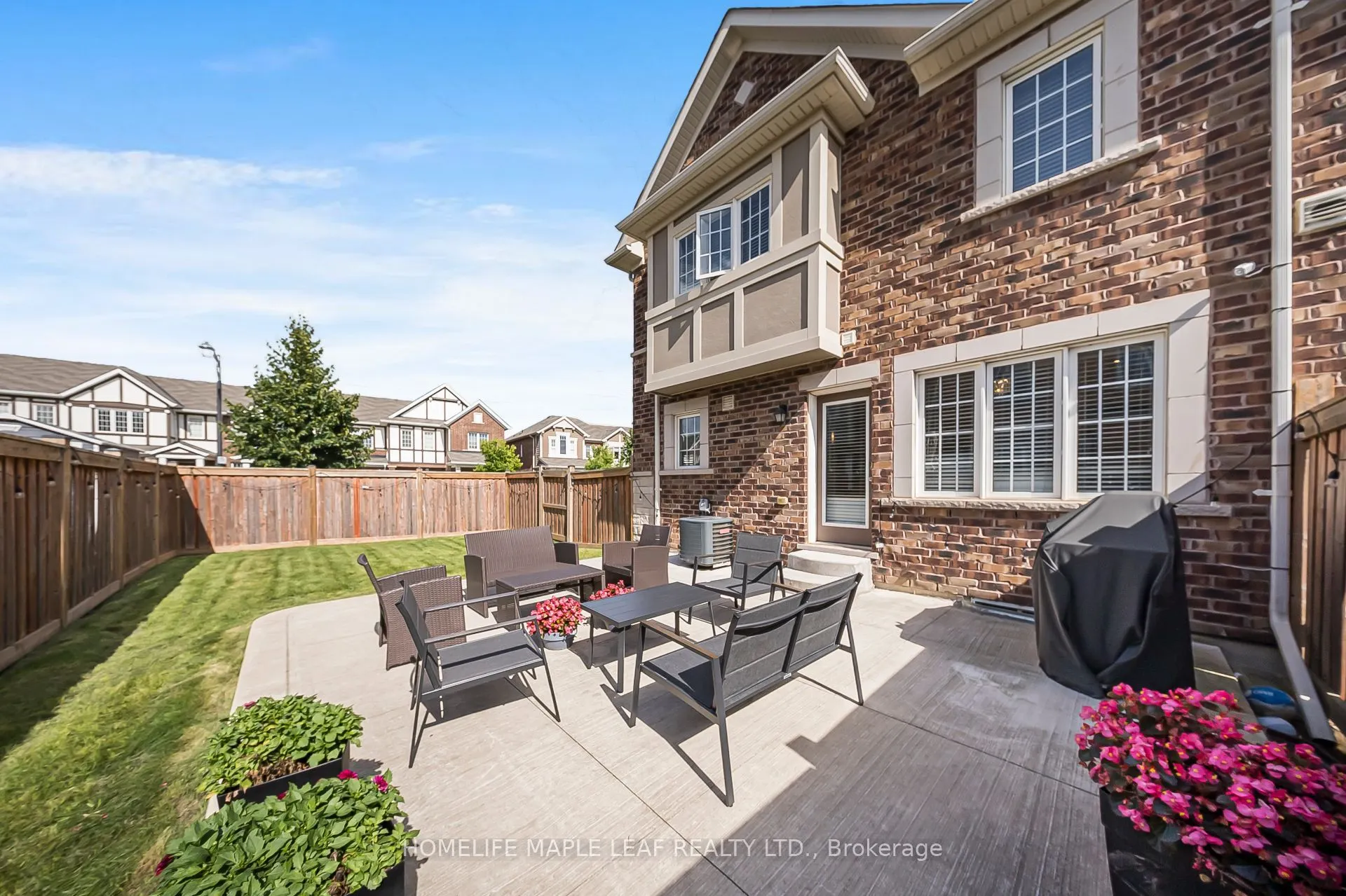 297 REIS Place