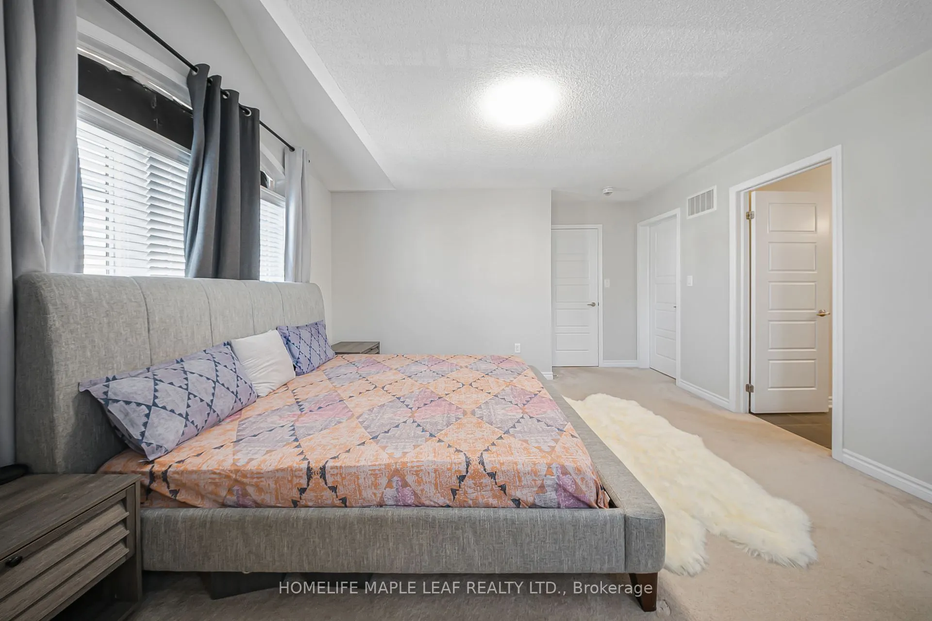 297 REIS Place
