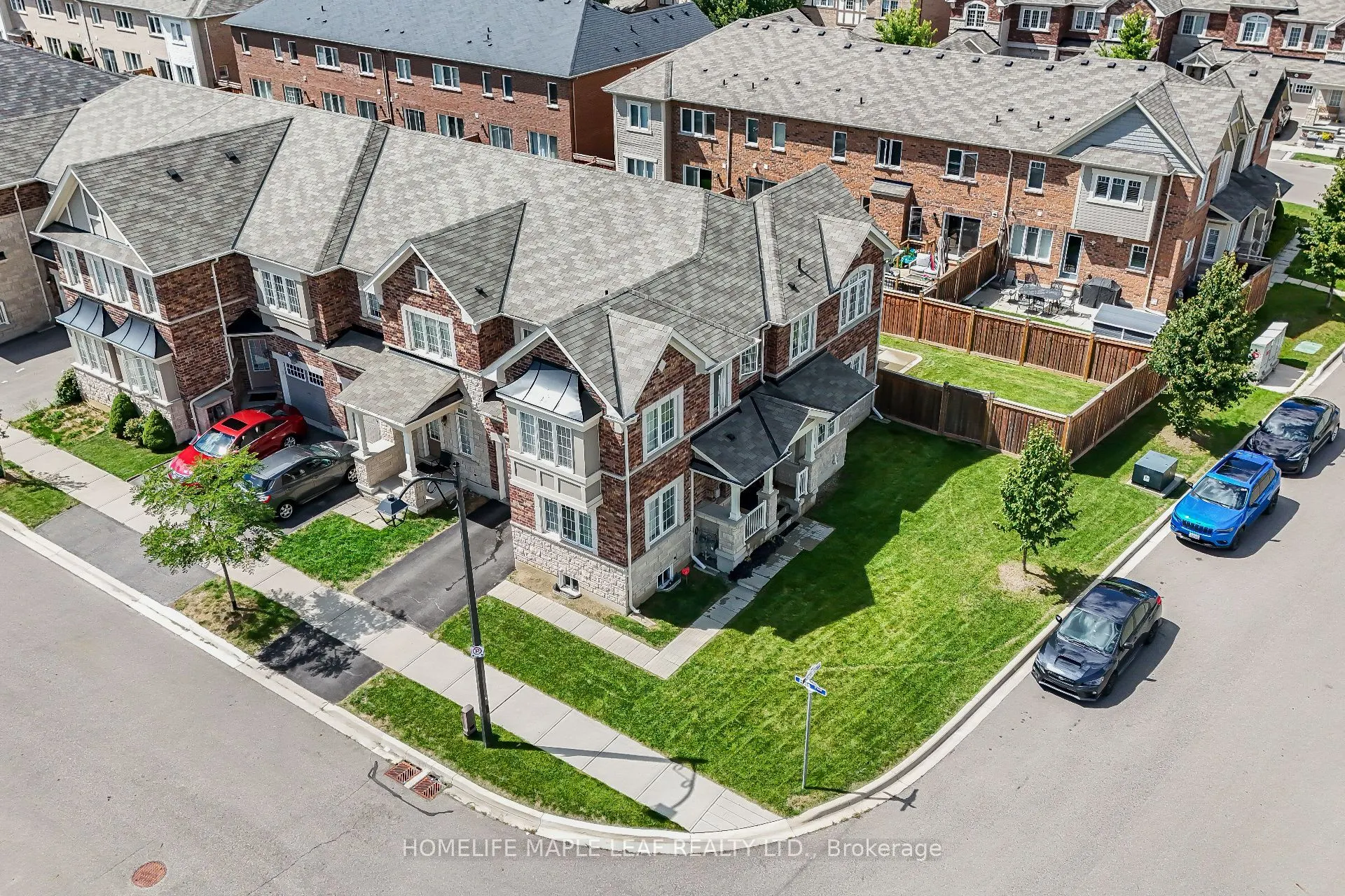 297 REIS Place
