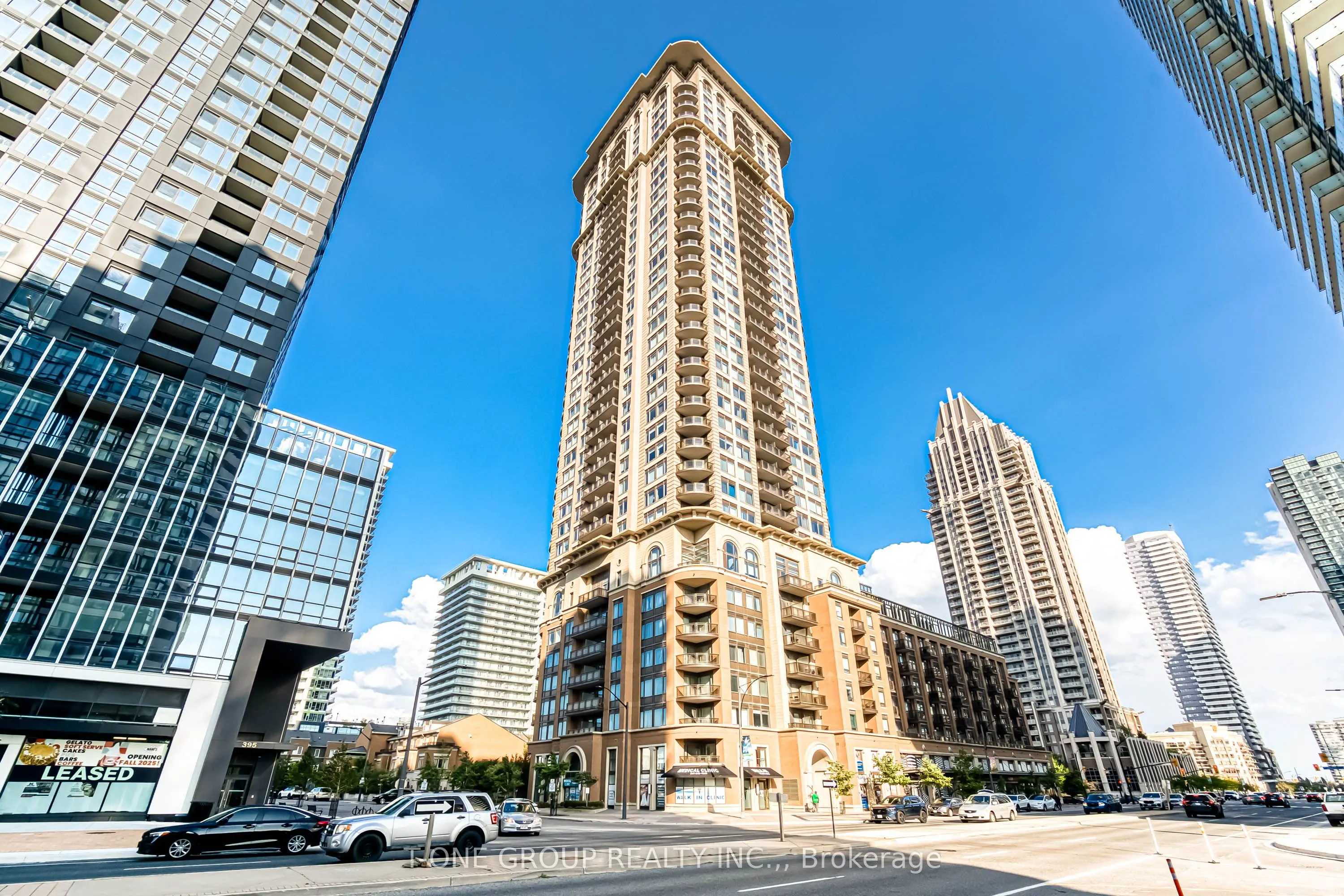 385 Prince Of Wales Drive, #702
