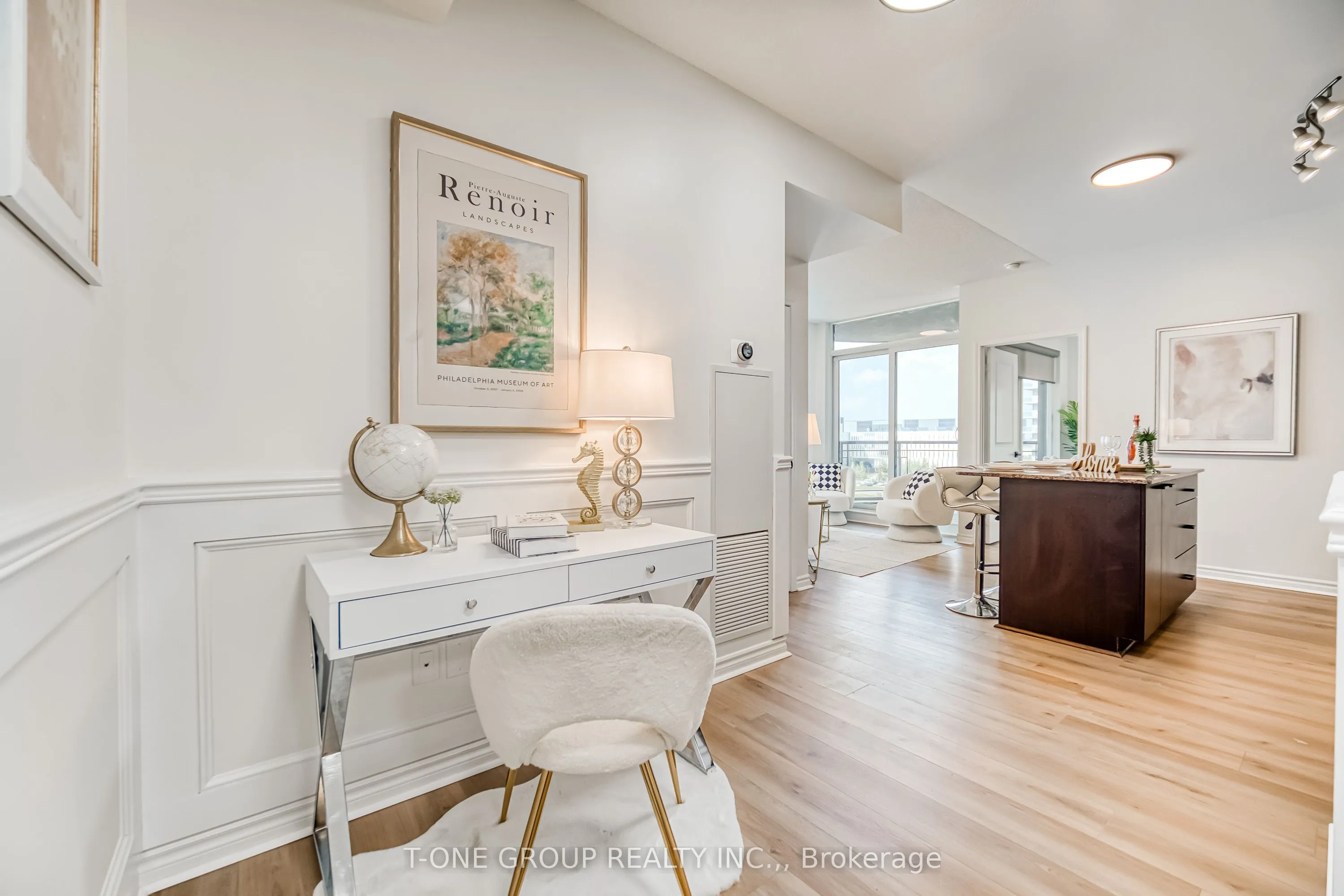 385 Prince Of Wales Drive, #702
