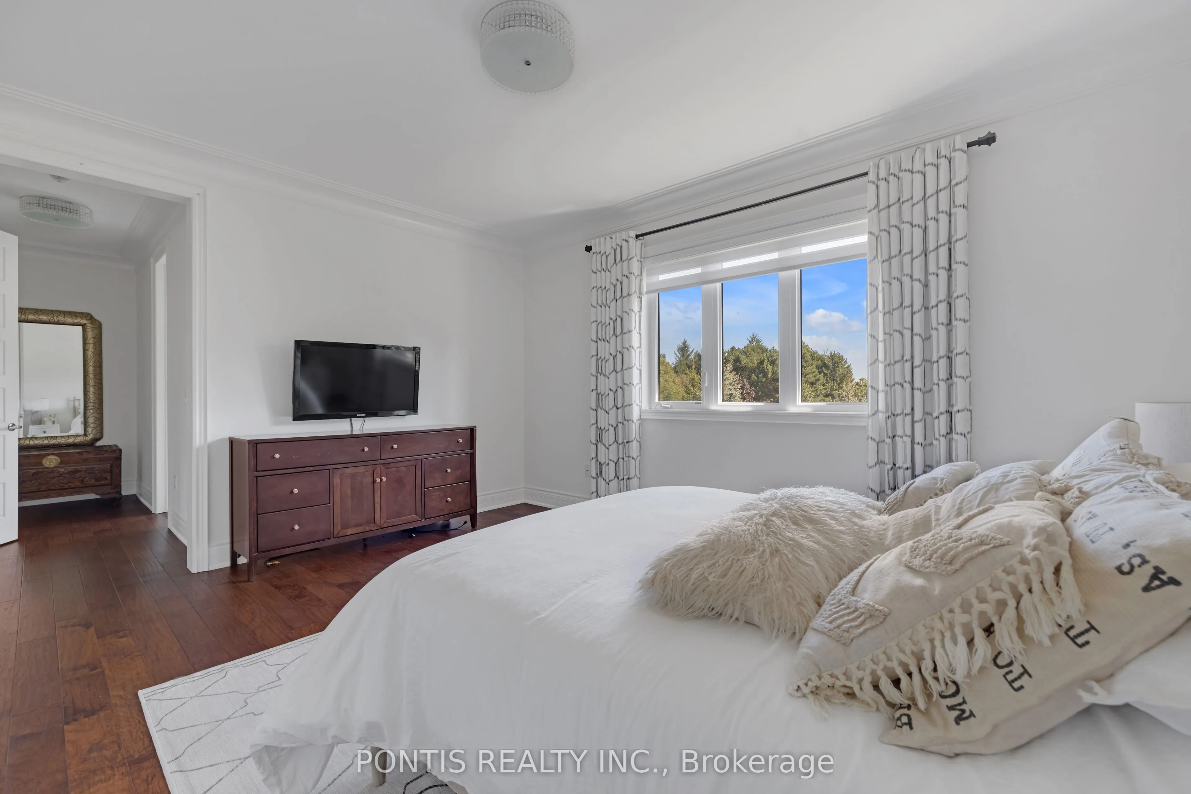 55 Burlwood Road