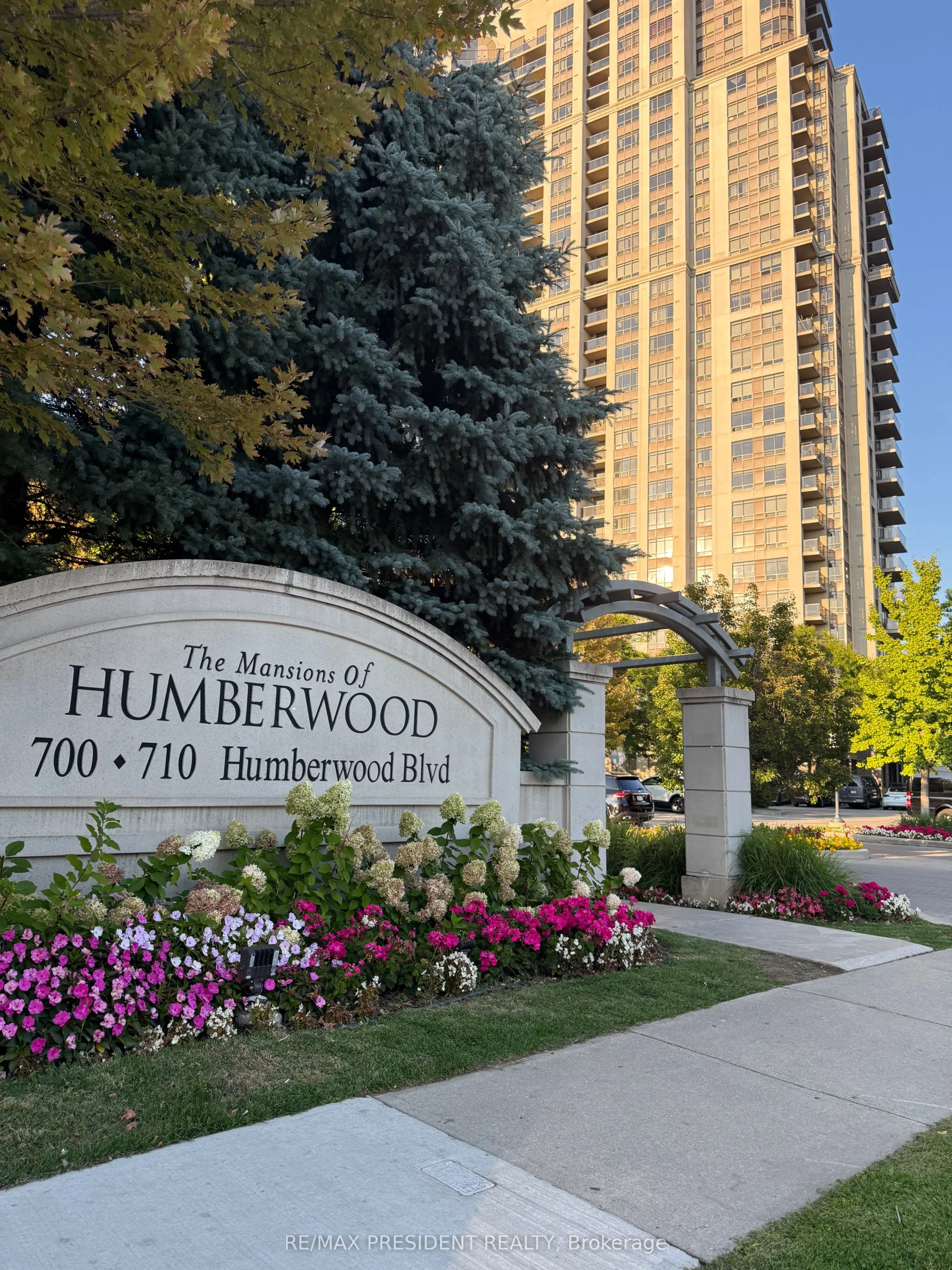 710 HUMBERWOOD Boulevard, #1706 A