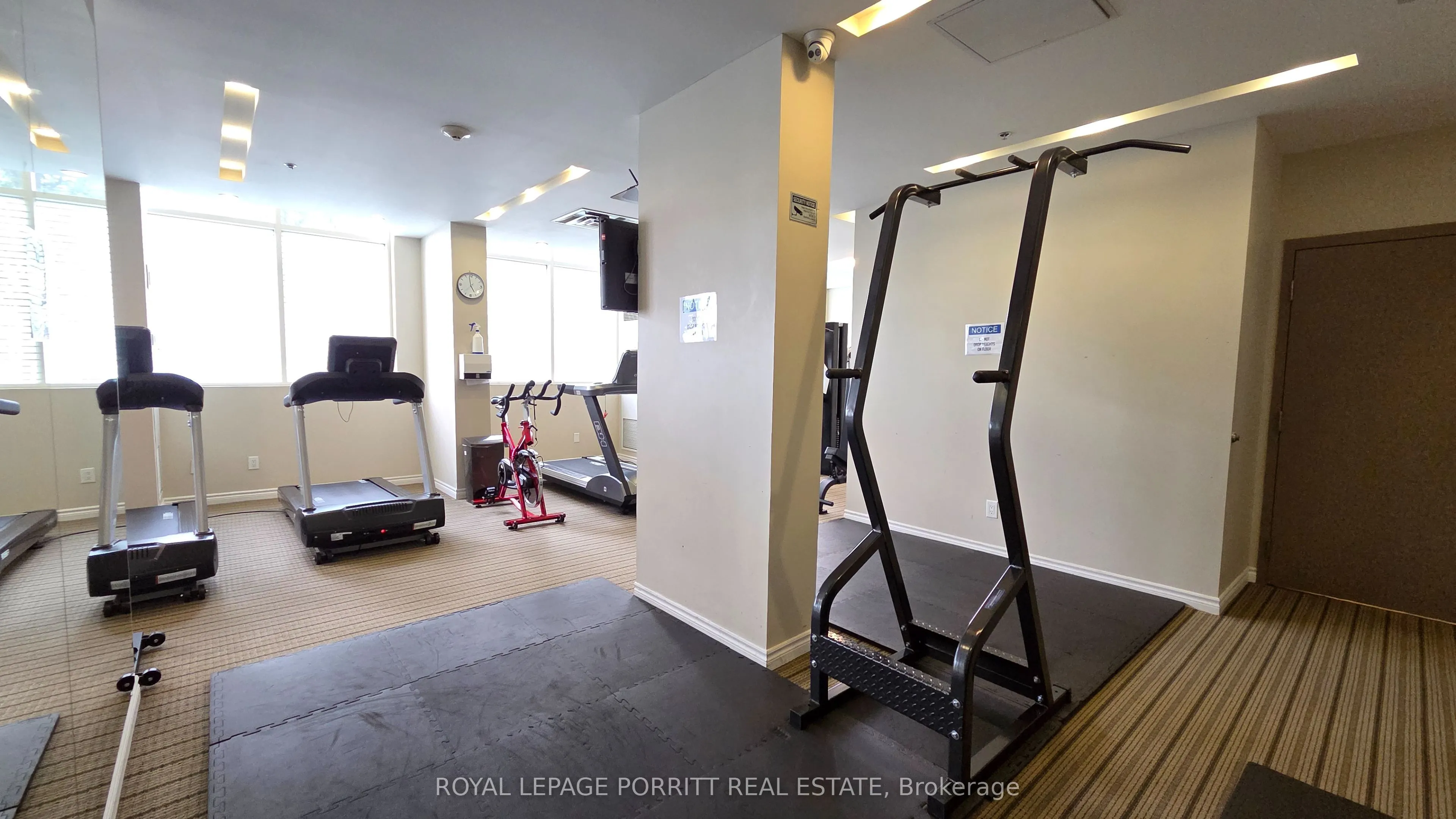 3865 Lake Shore Boulevard W, #213