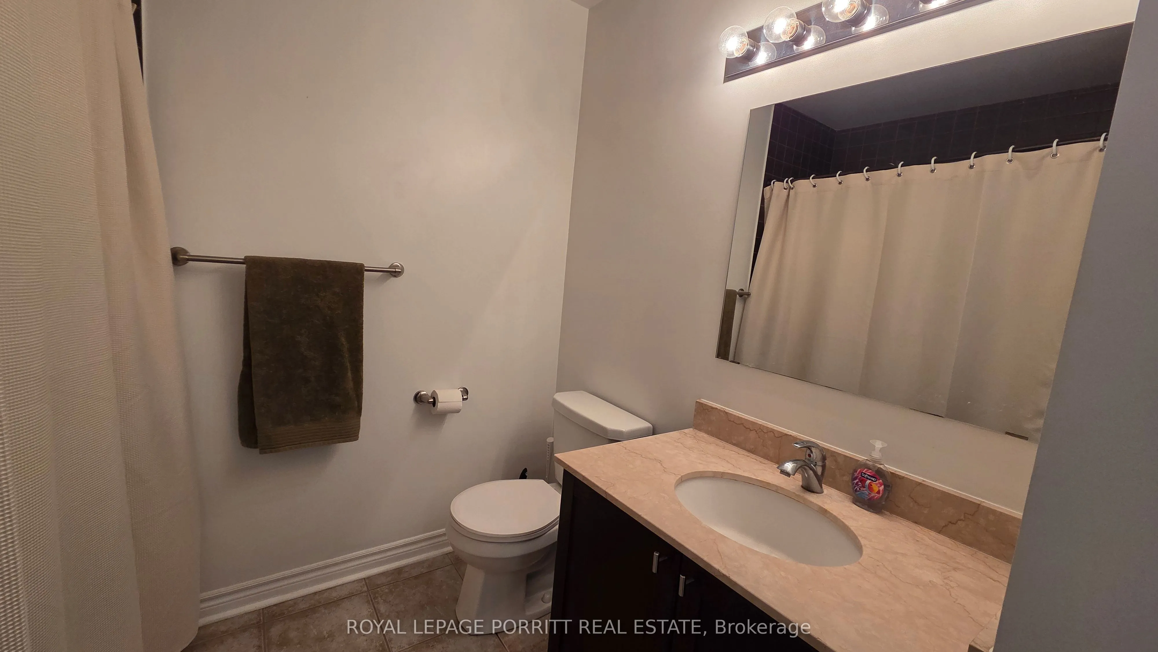 3865 Lake Shore Boulevard W, #213