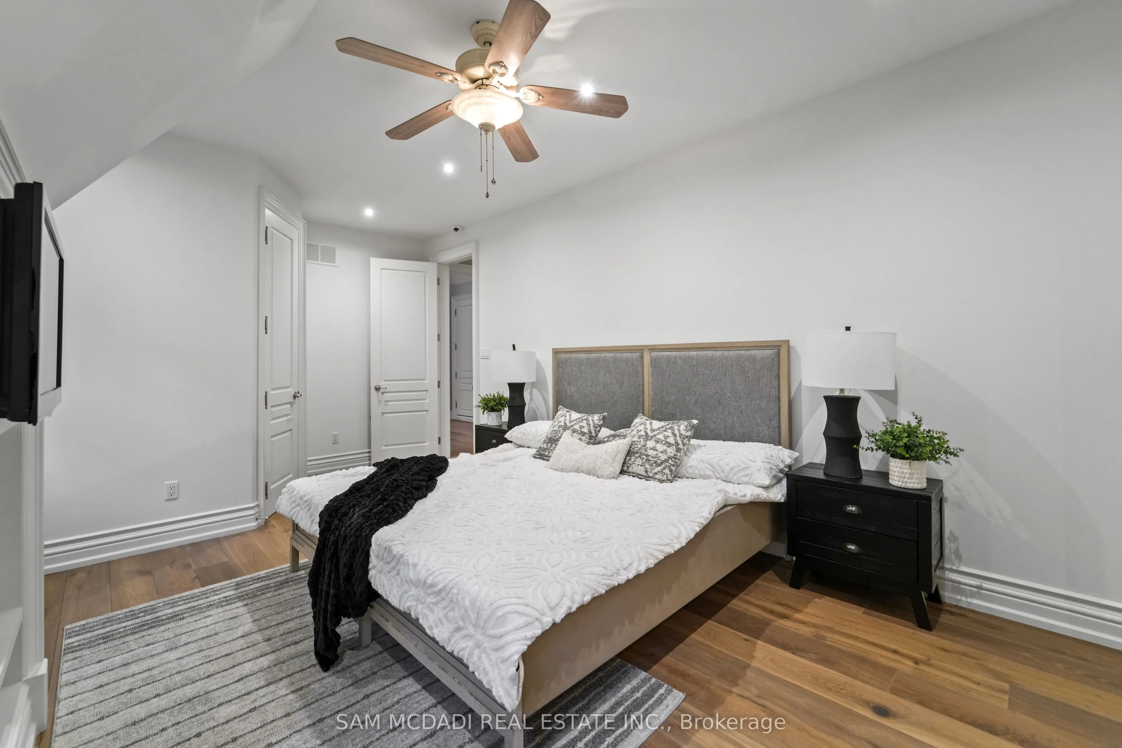 2025 Heartwood Court