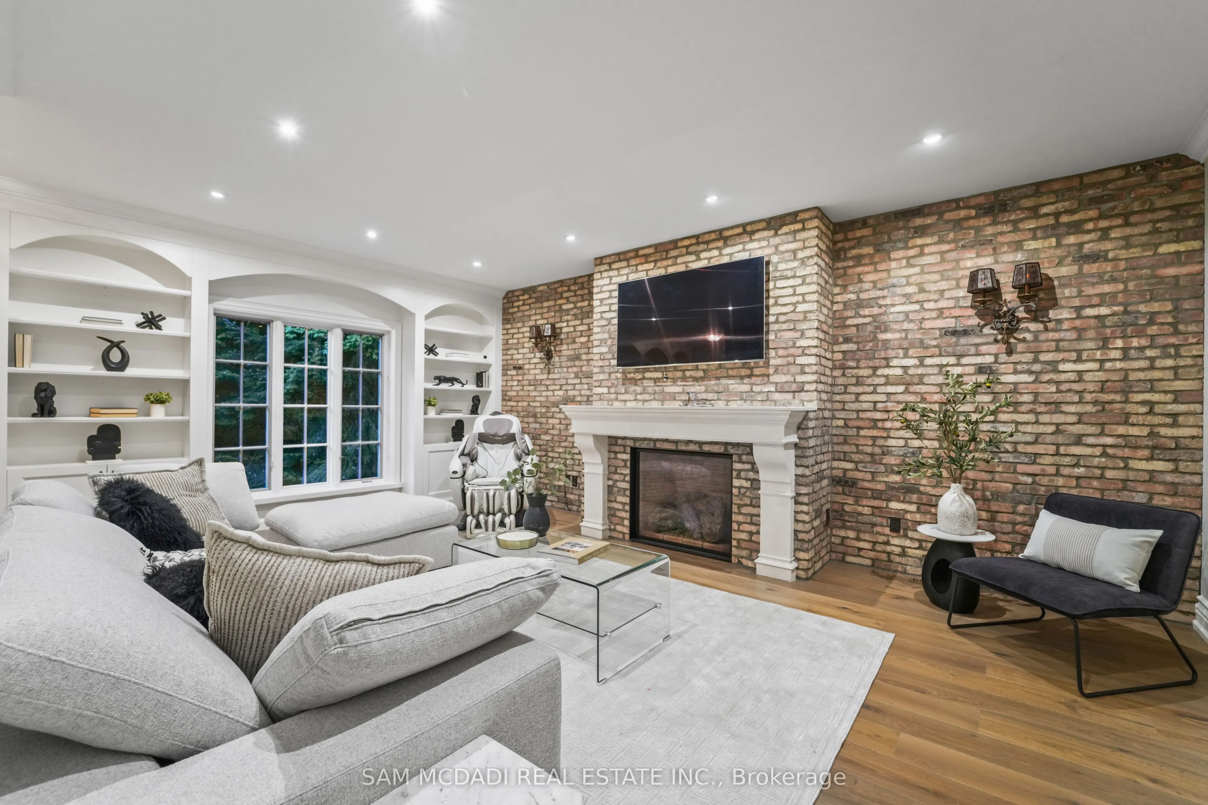 2025 Heartwood Court