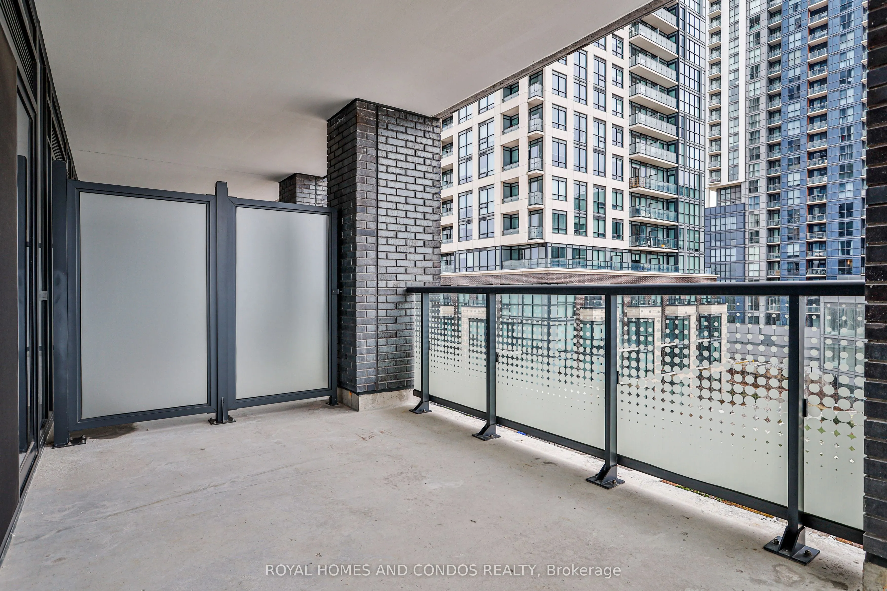 30 Samuel Wood Way, #402