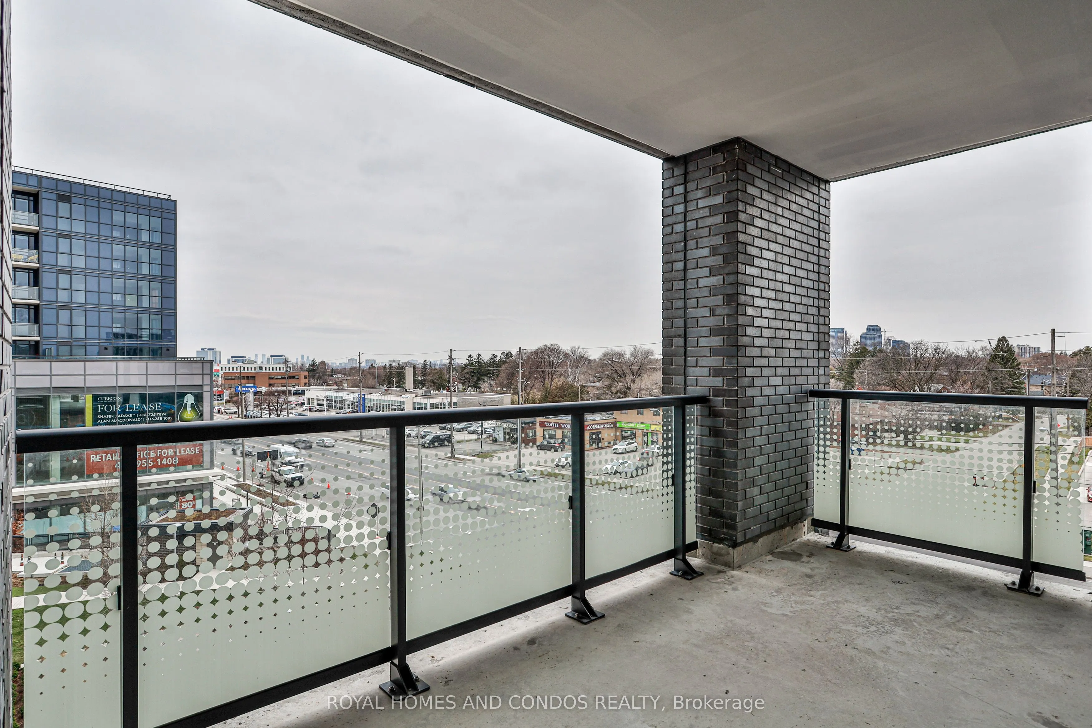 30 Samuel Wood Way, #402