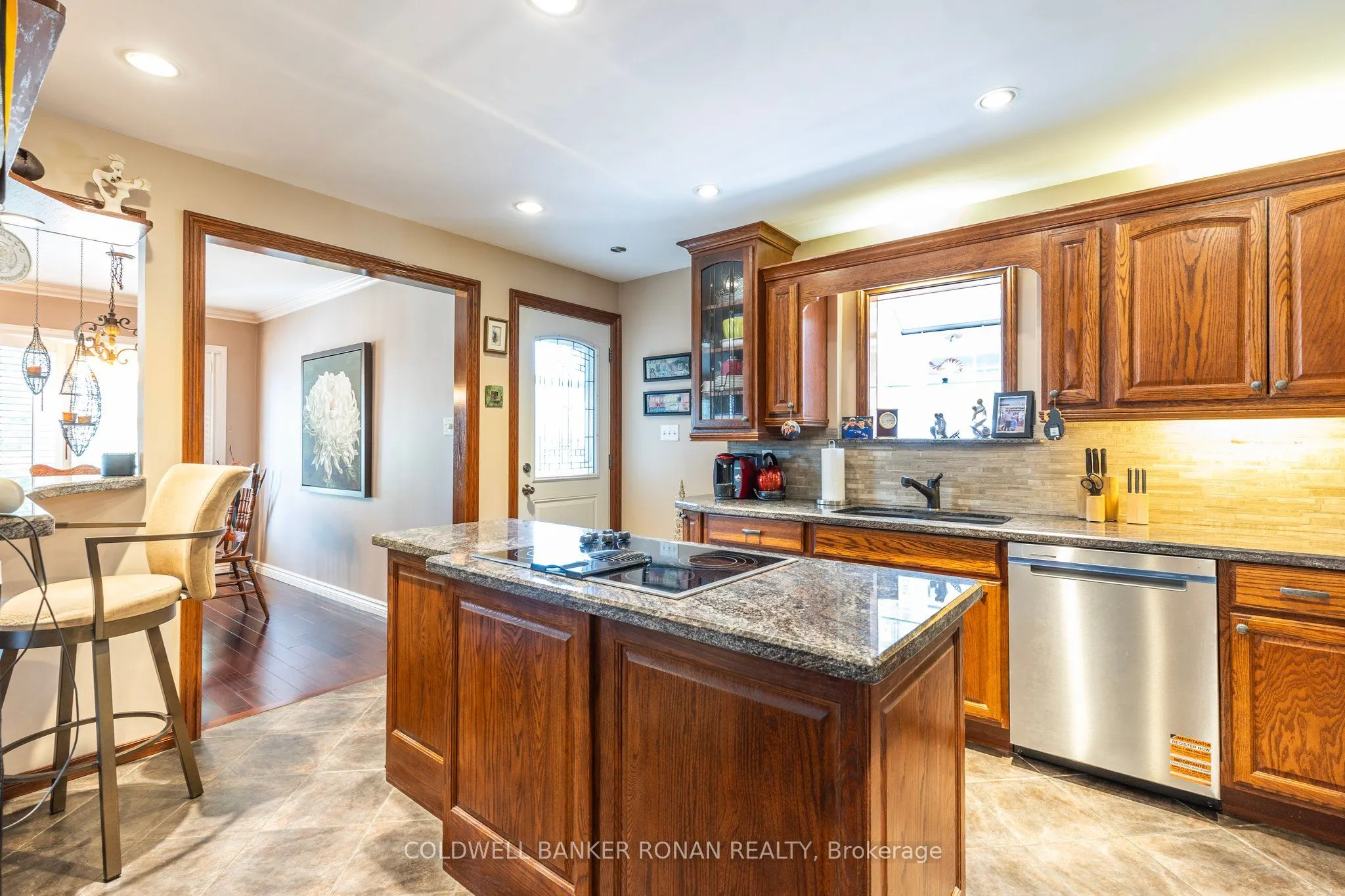 20 Hallow Crescent