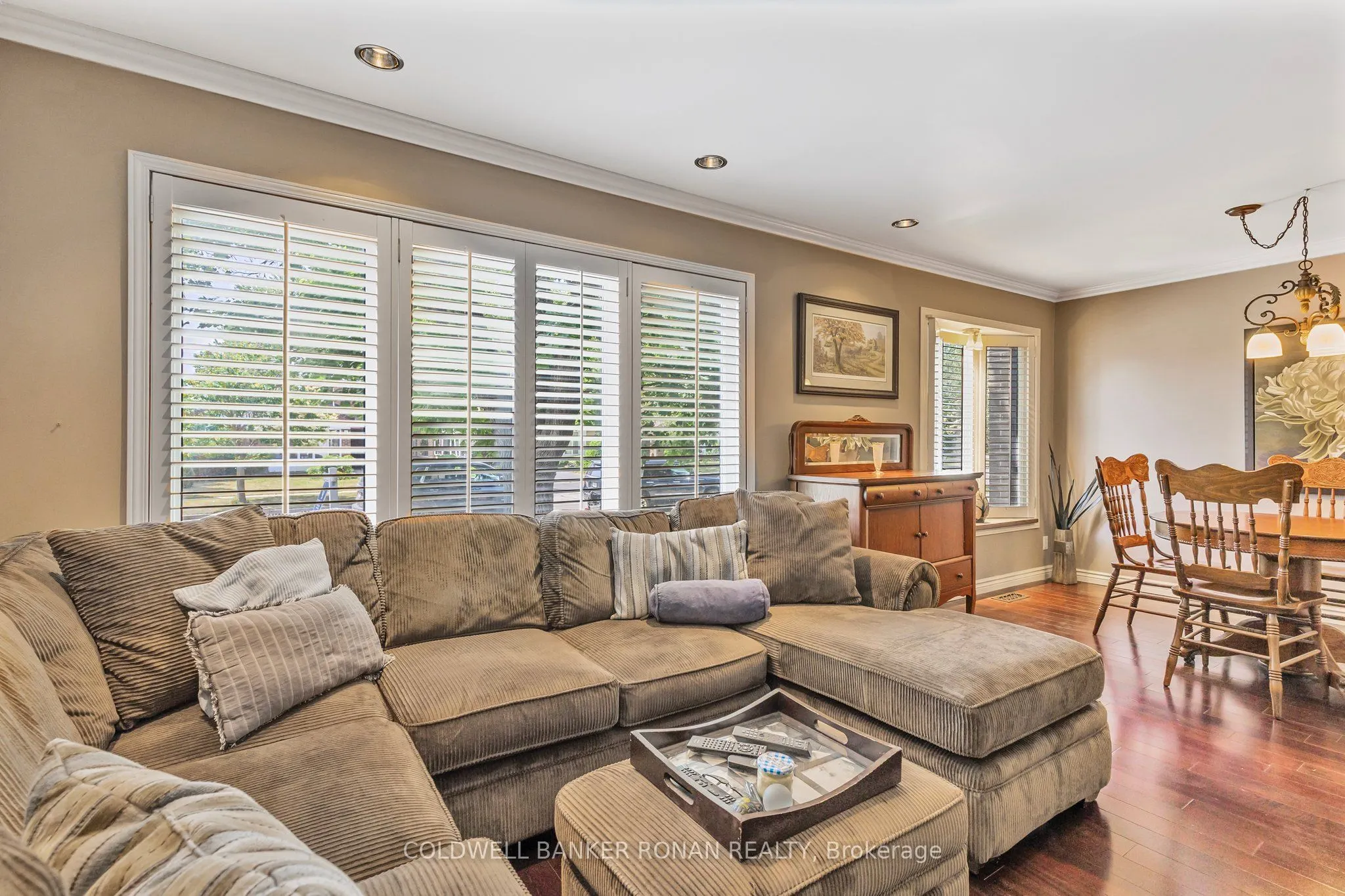 20 Hallow Crescent