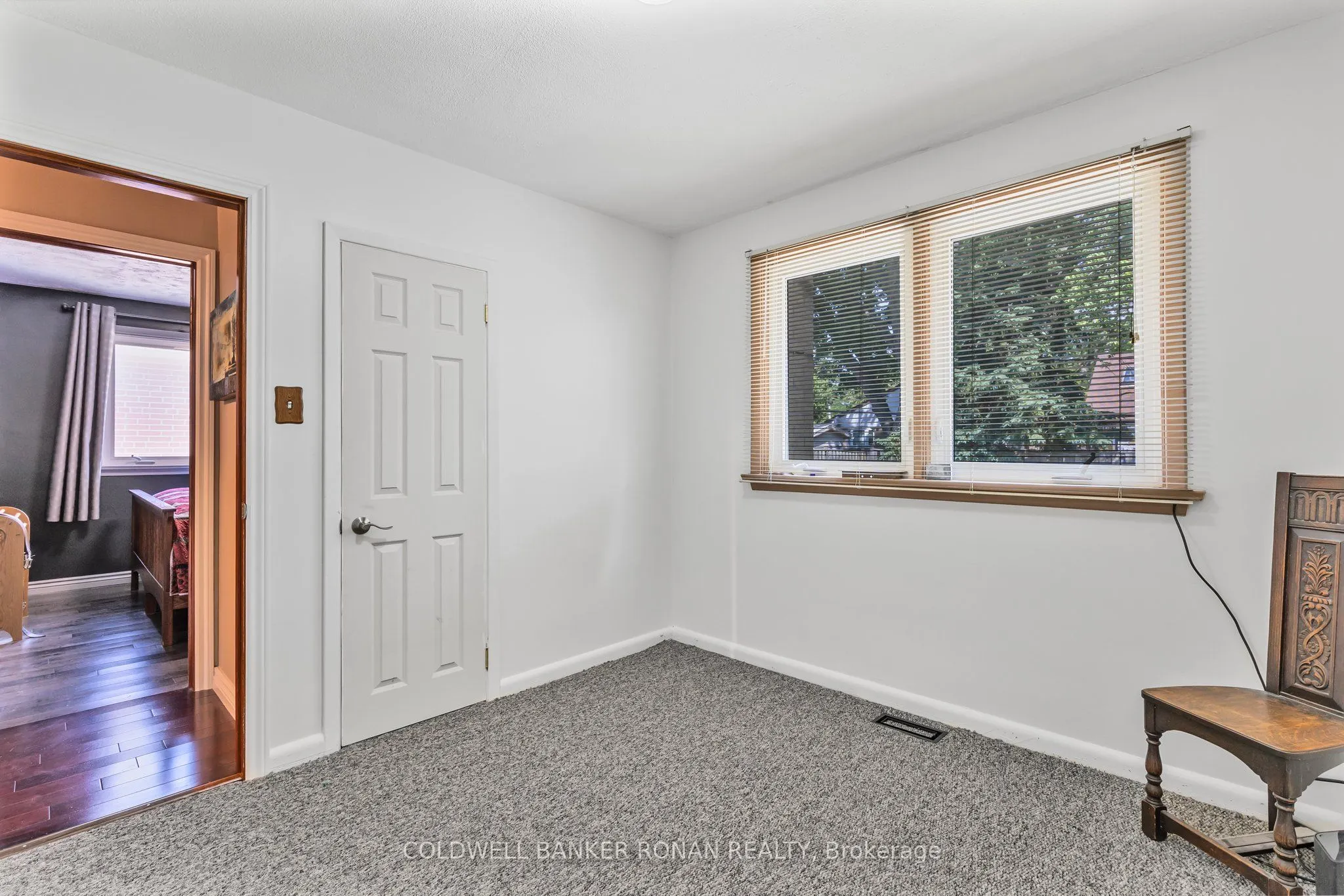 20 Hallow Crescent